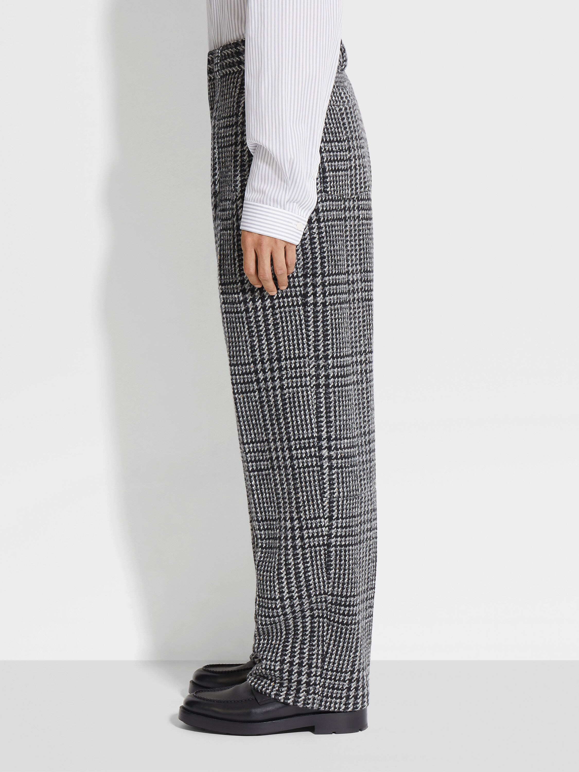 Pantaloni in Lana e Cashmere Grigi Bianchi e Neri Foto #3 di dettaglio del prodotto