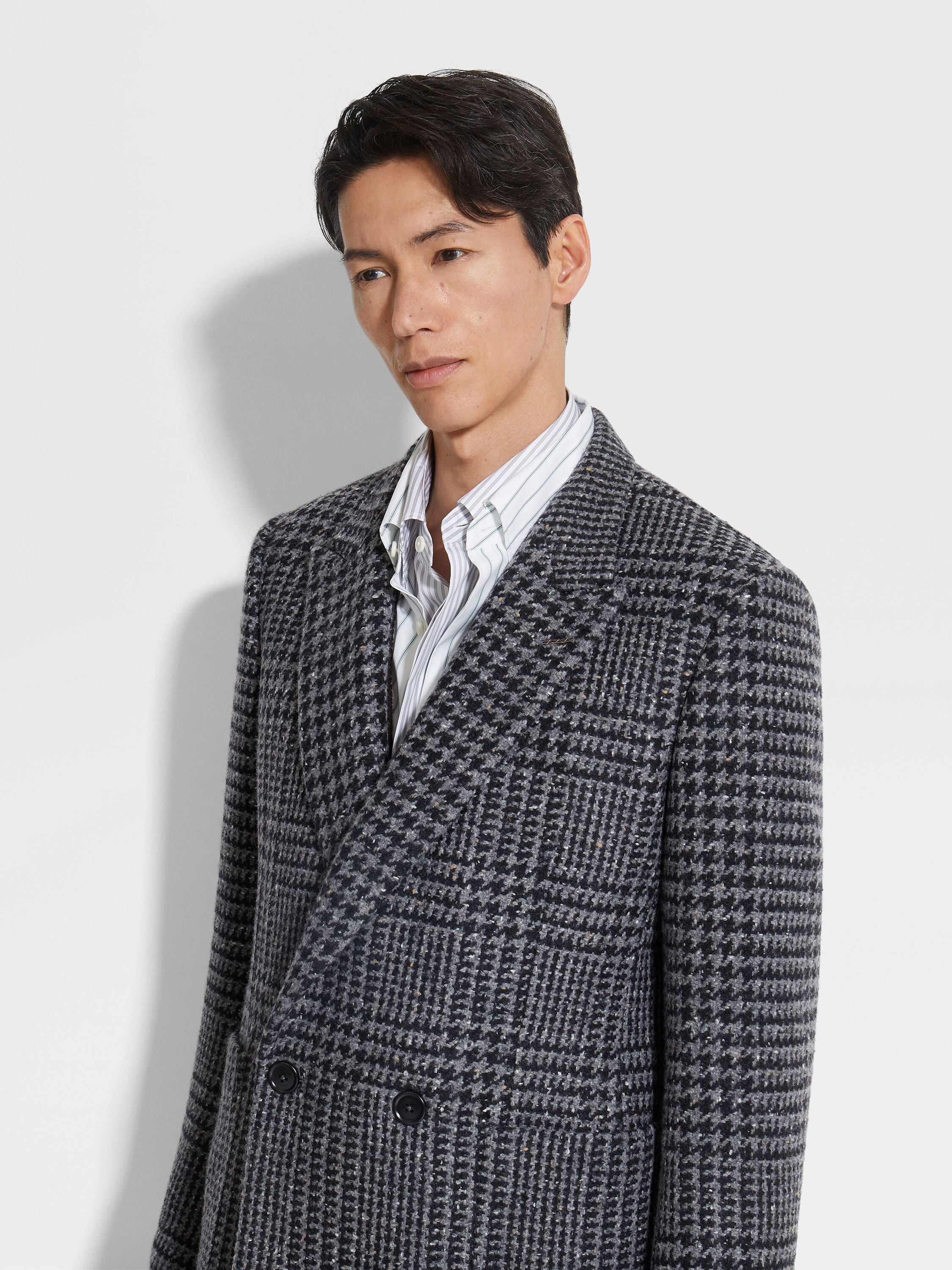 Grey and Black Wool and Cashmere Jacket Product detail photo #2