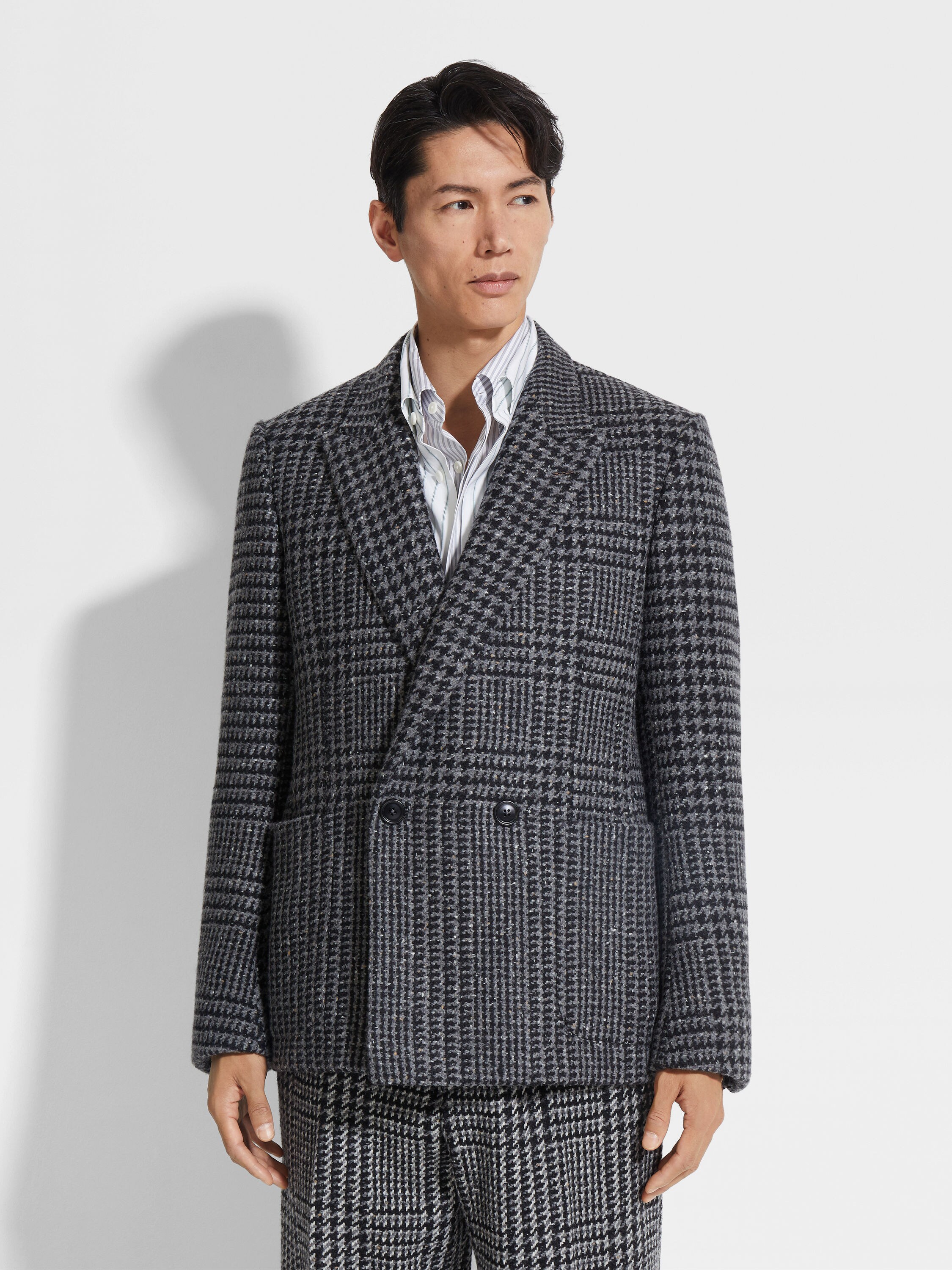 Grey and Black Wool and Cashmere Jacket Product detail photo #3