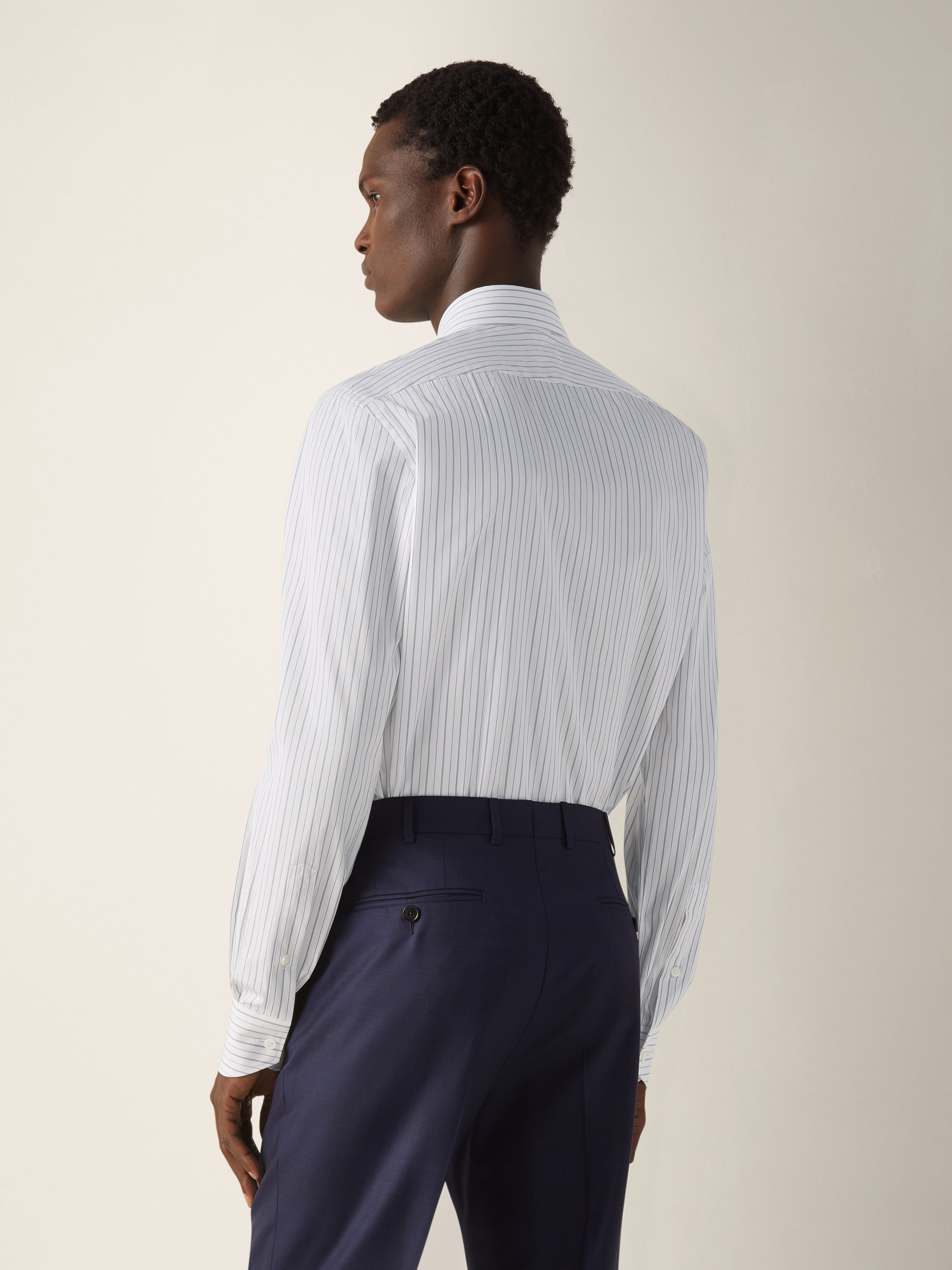 Camicia in Cotone Centoventimila a Righe Spesse Blu Indaco Scuro e Bianca Foto #3 di dettaglio del prodotto