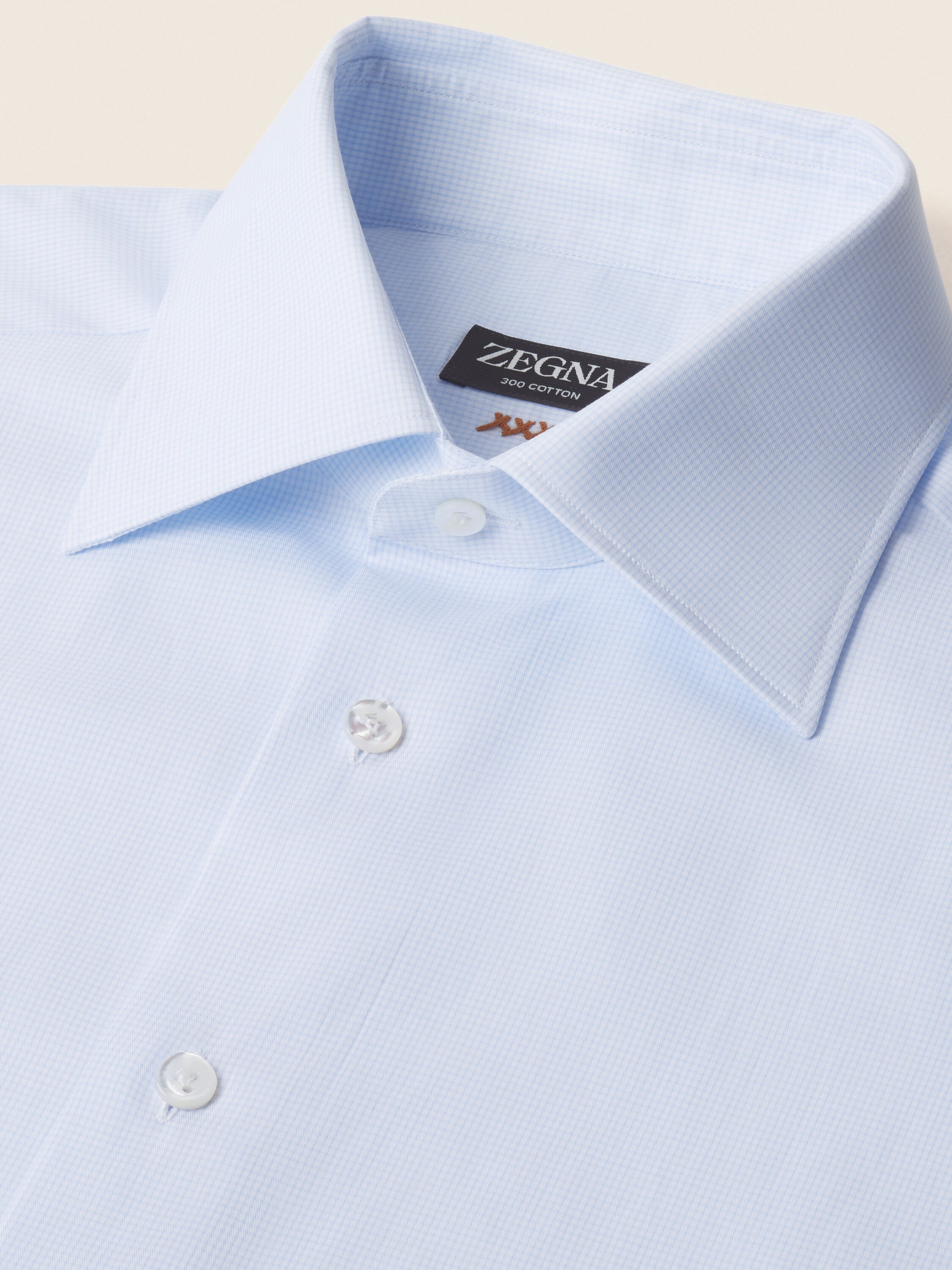 Camicia in 300 Cotton a Micro Quadretti Celeste e Bianca Foto #2 di dettaglio del prodotto