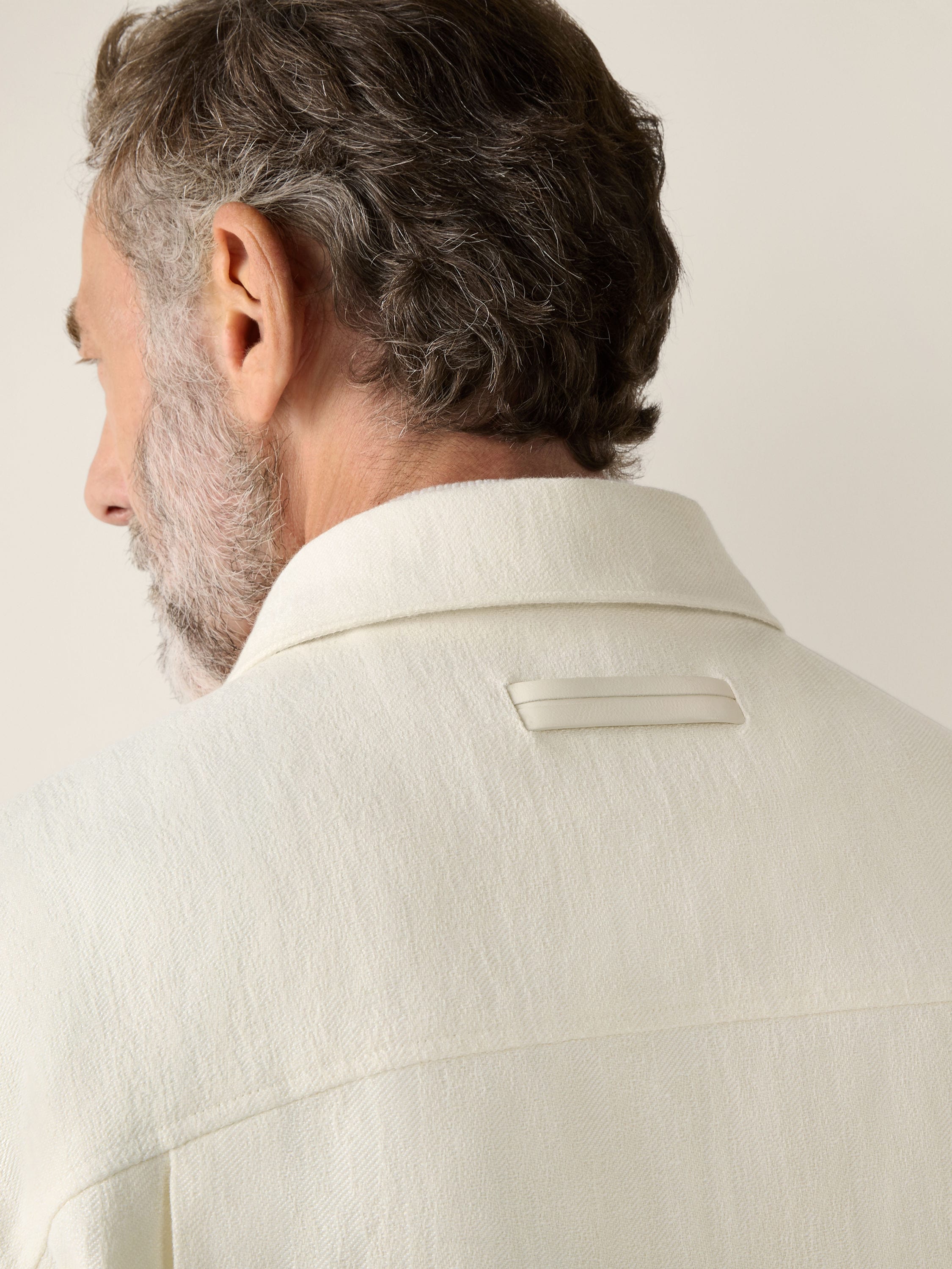 Hemdjacke aus Wolle und Leinen in Weiß Detailfoto #2 des Produkts