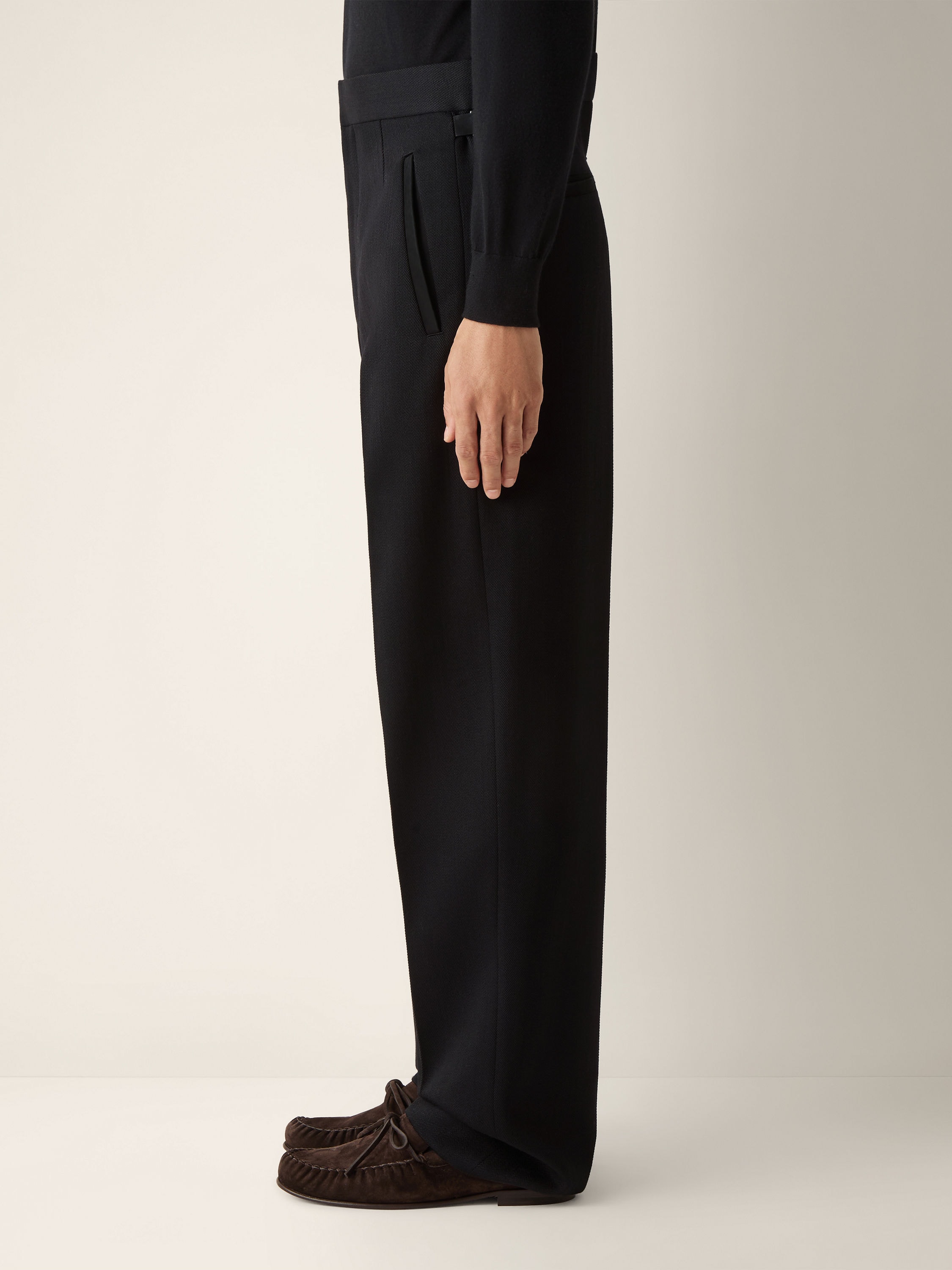 Black Wool Pants Product detail photo #3