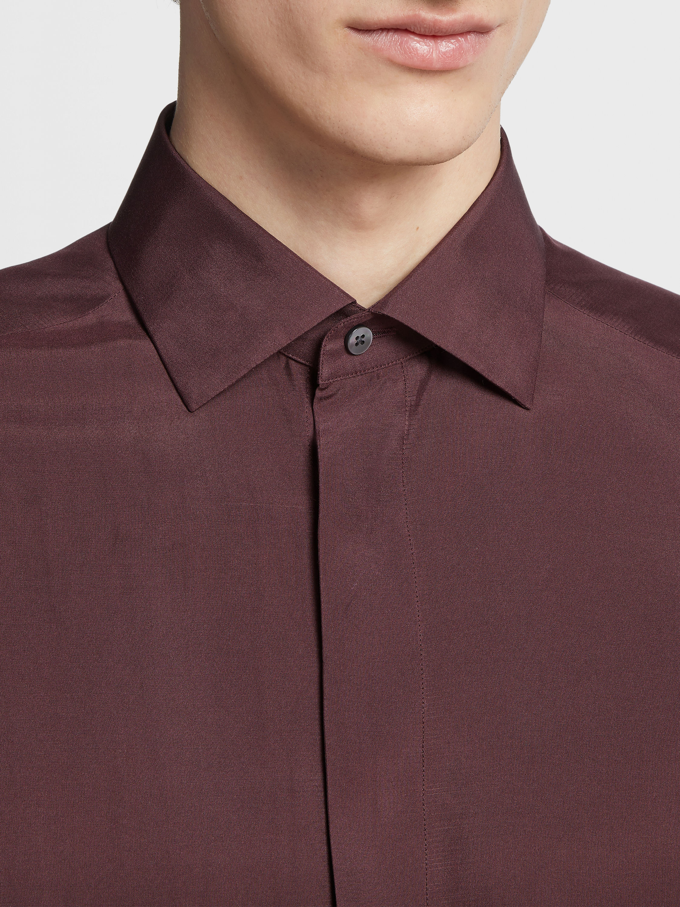 Camisa de Fiesta de Seda Color Vino Oscuro Foto #2 de detalle del producto