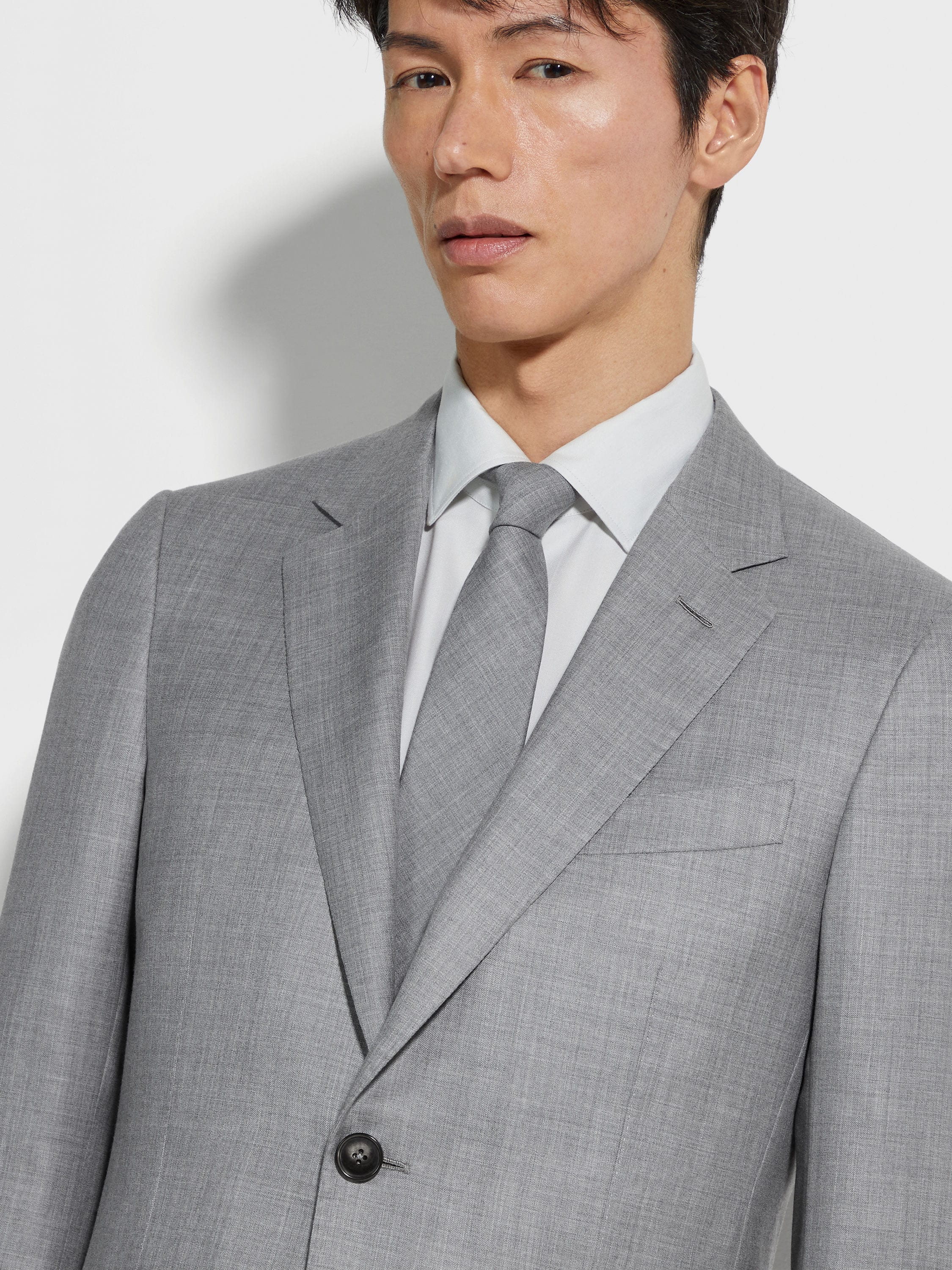 Light Grey Oasi Cashmere Suit Product detail photo #2