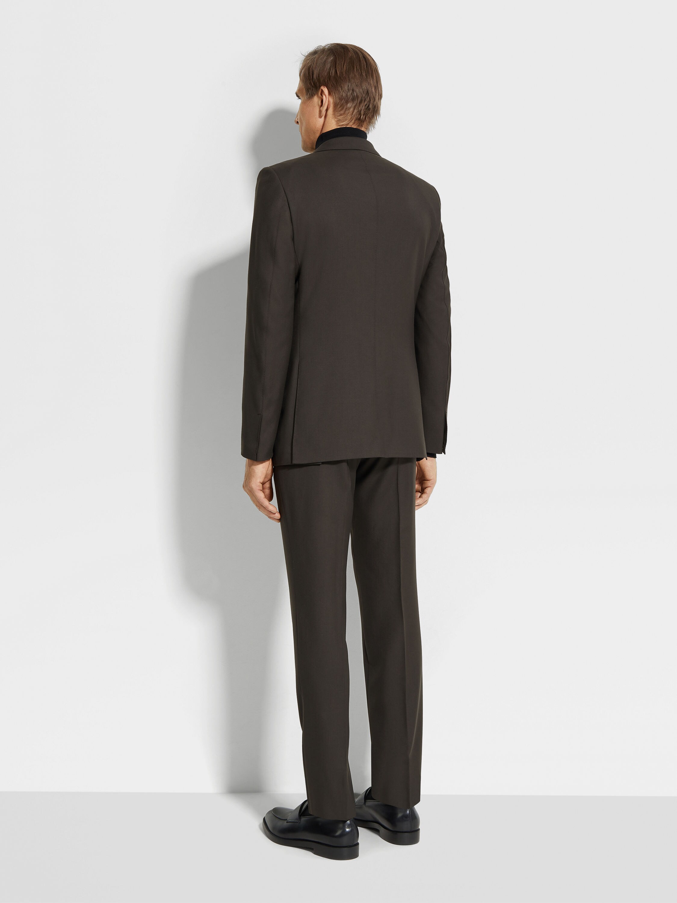 Anzug aus Oasi Cashmere in Dunkelbraun Detailfoto #3 des Produkts
