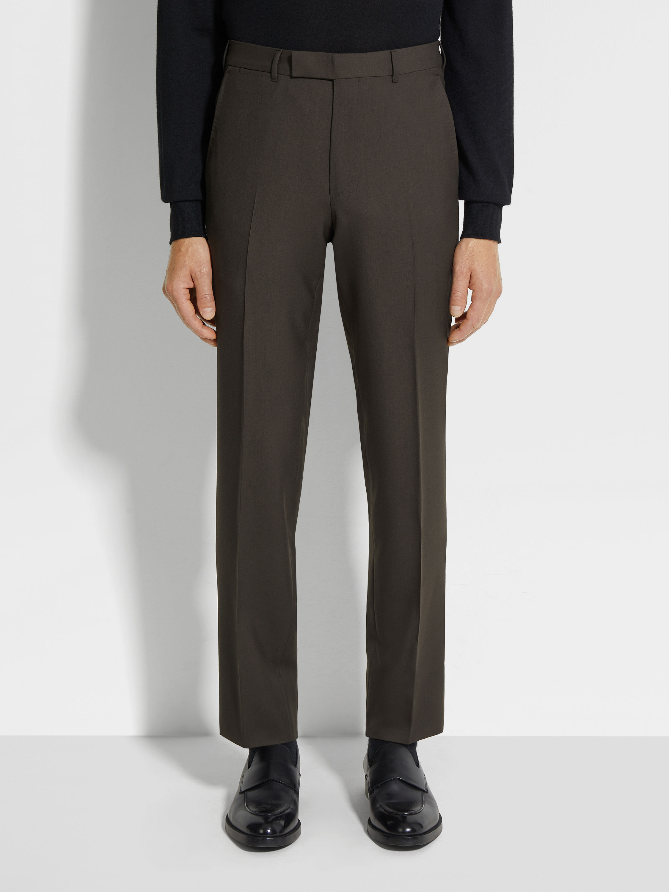 Anzug aus Oasi Cashmere in Dunkelbraun Detailfoto #4 des Produkts