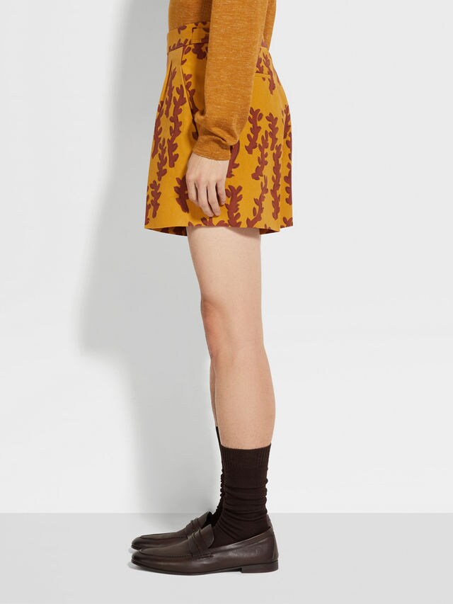 Ochre and Brick Red Oasi Lino Shorts Product detail photo #3