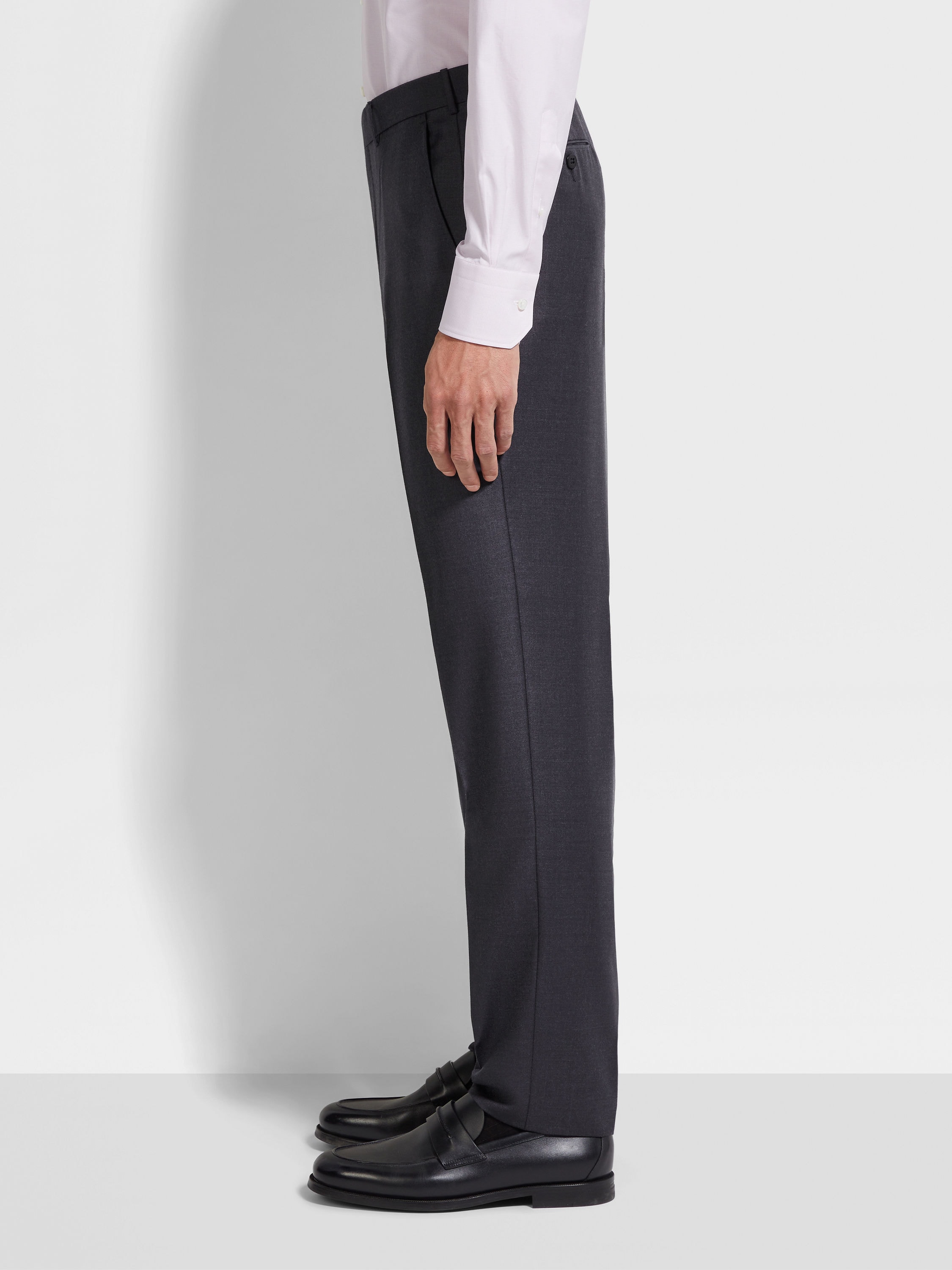 Hose aus Trofeo Wolle in Dunkelgrau Detailfoto #2 des Produkts