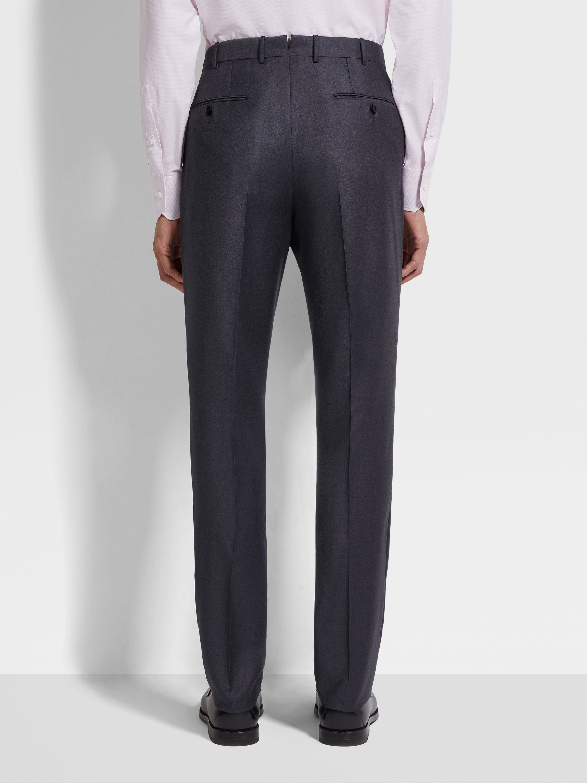 Hose aus Trofeo Wolle in Dunkelgrau Detailfoto #4 des Produkts
