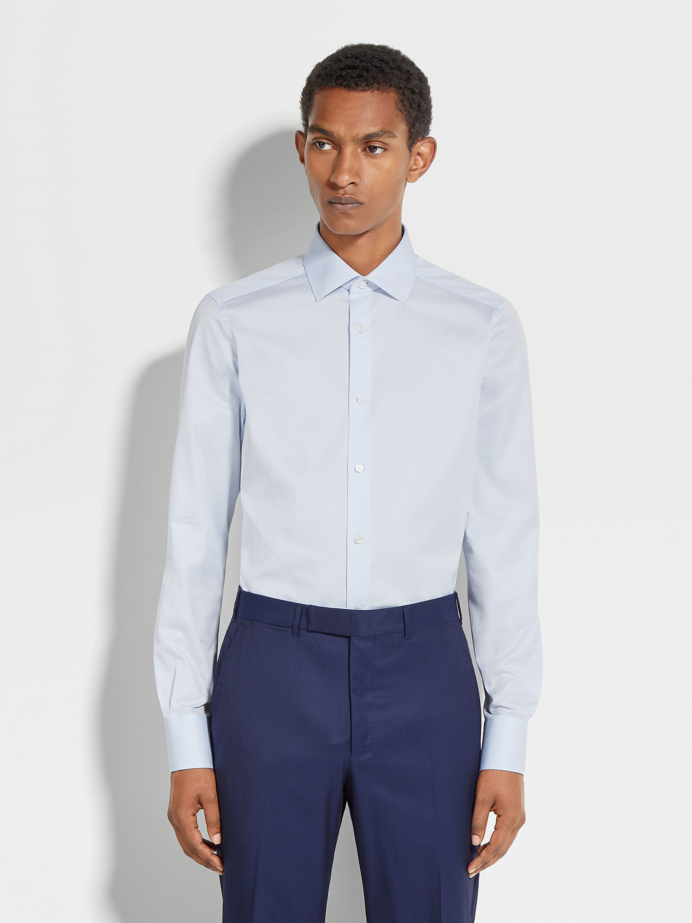 Hemd aus Trecapi Baumwolle mit schmalen, strukturierten Streifen in Hellblau Detailfoto #2 des Produkts