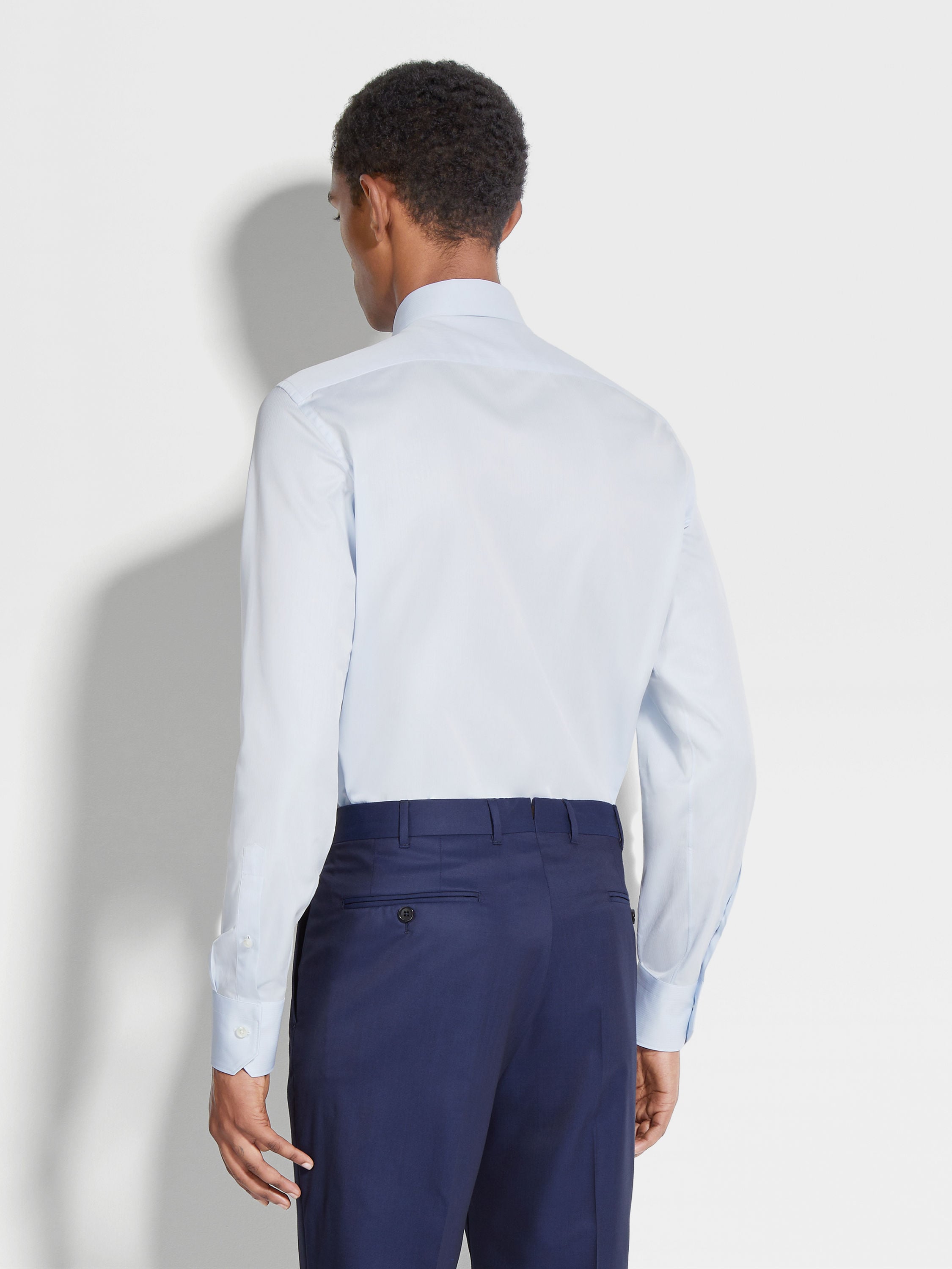 Hemd aus Trecapi Baumwolle mit schmalen, strukturierten Streifen in Hellblau Detailfoto #3 des Produkts