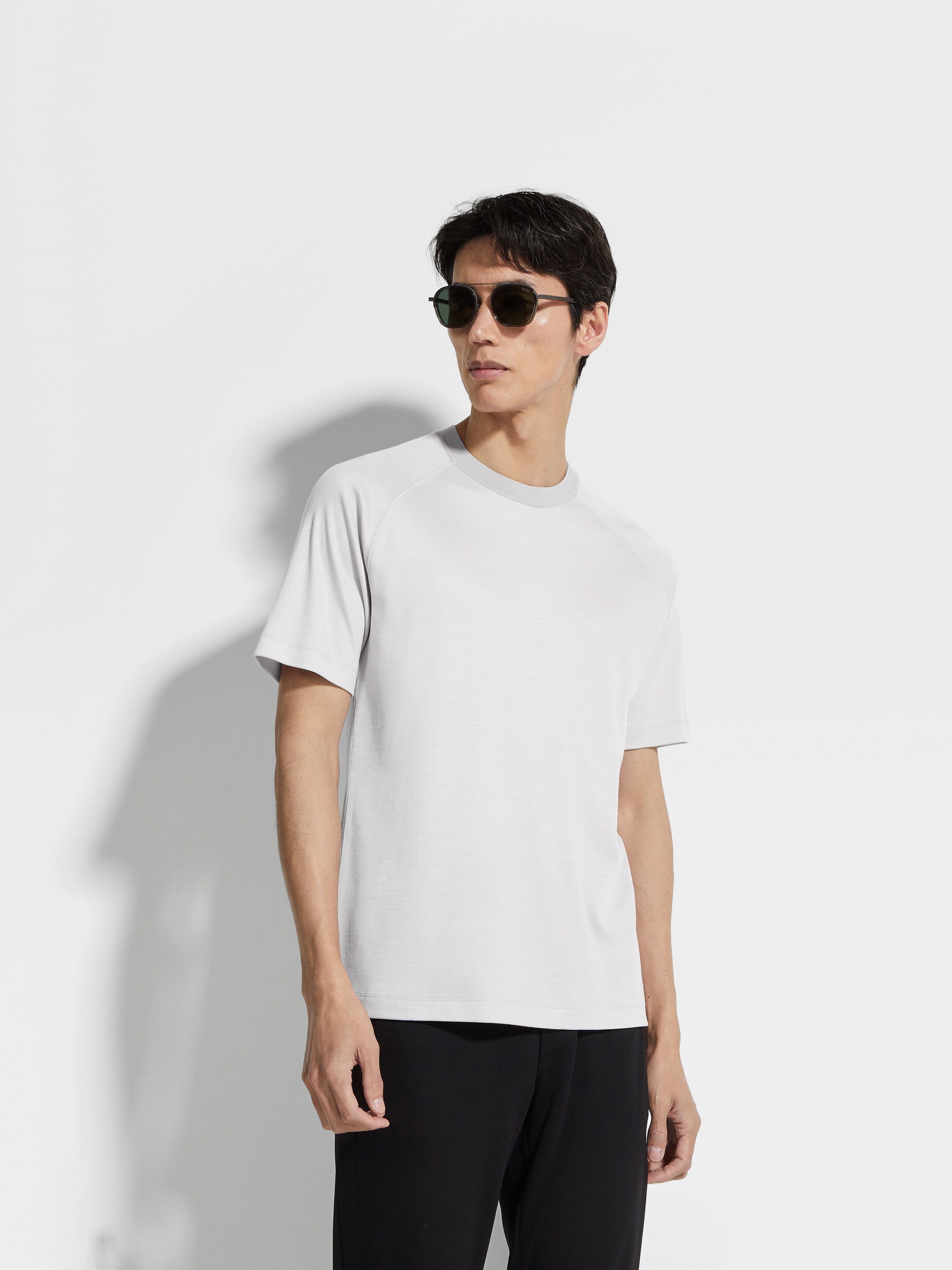 White High Performance™ Wool T-shirt Product detail photo #2