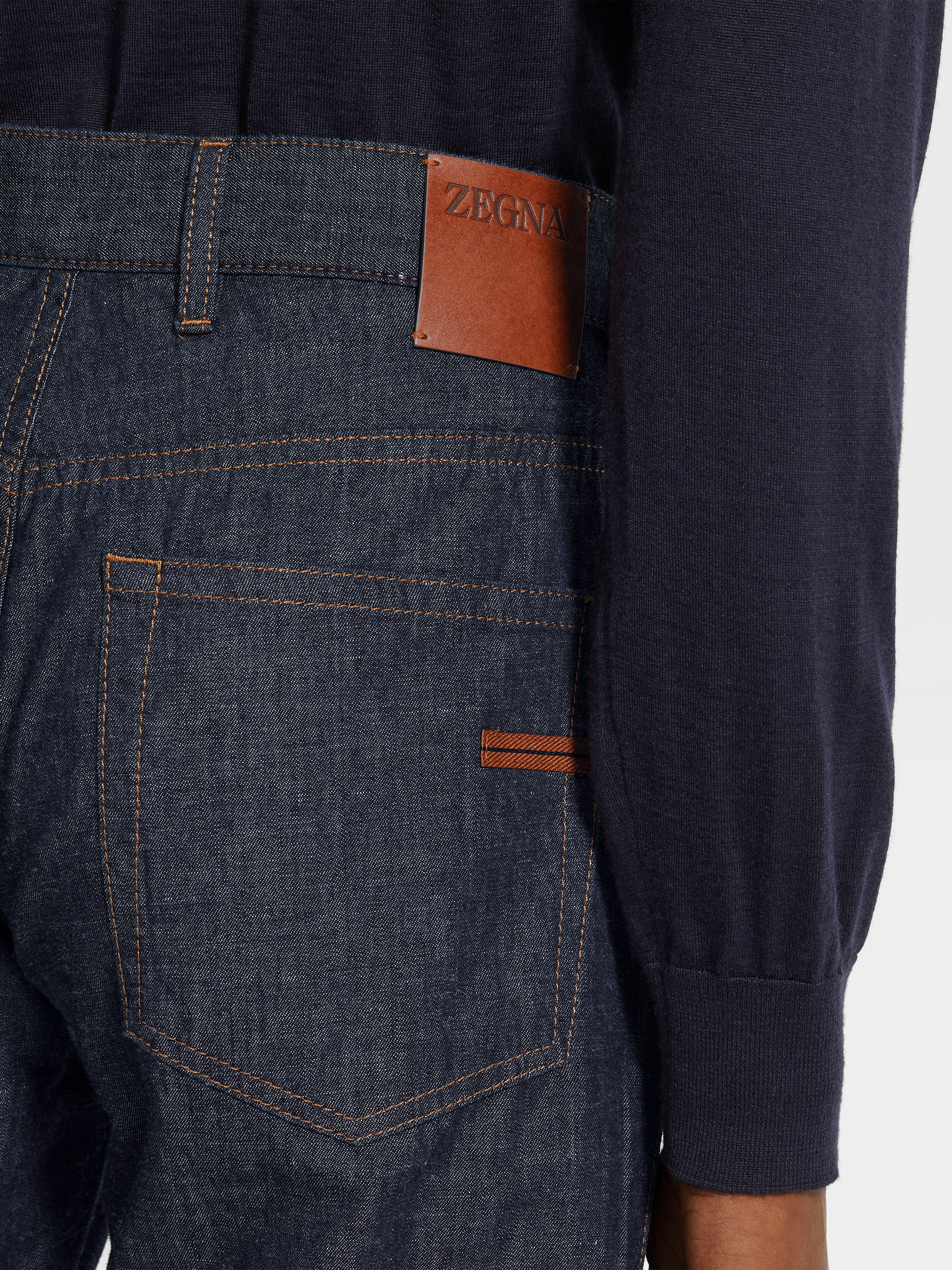 Dark Blue Rinse-washed Cotton and Linen Roccia Jeans Product detail photo #1