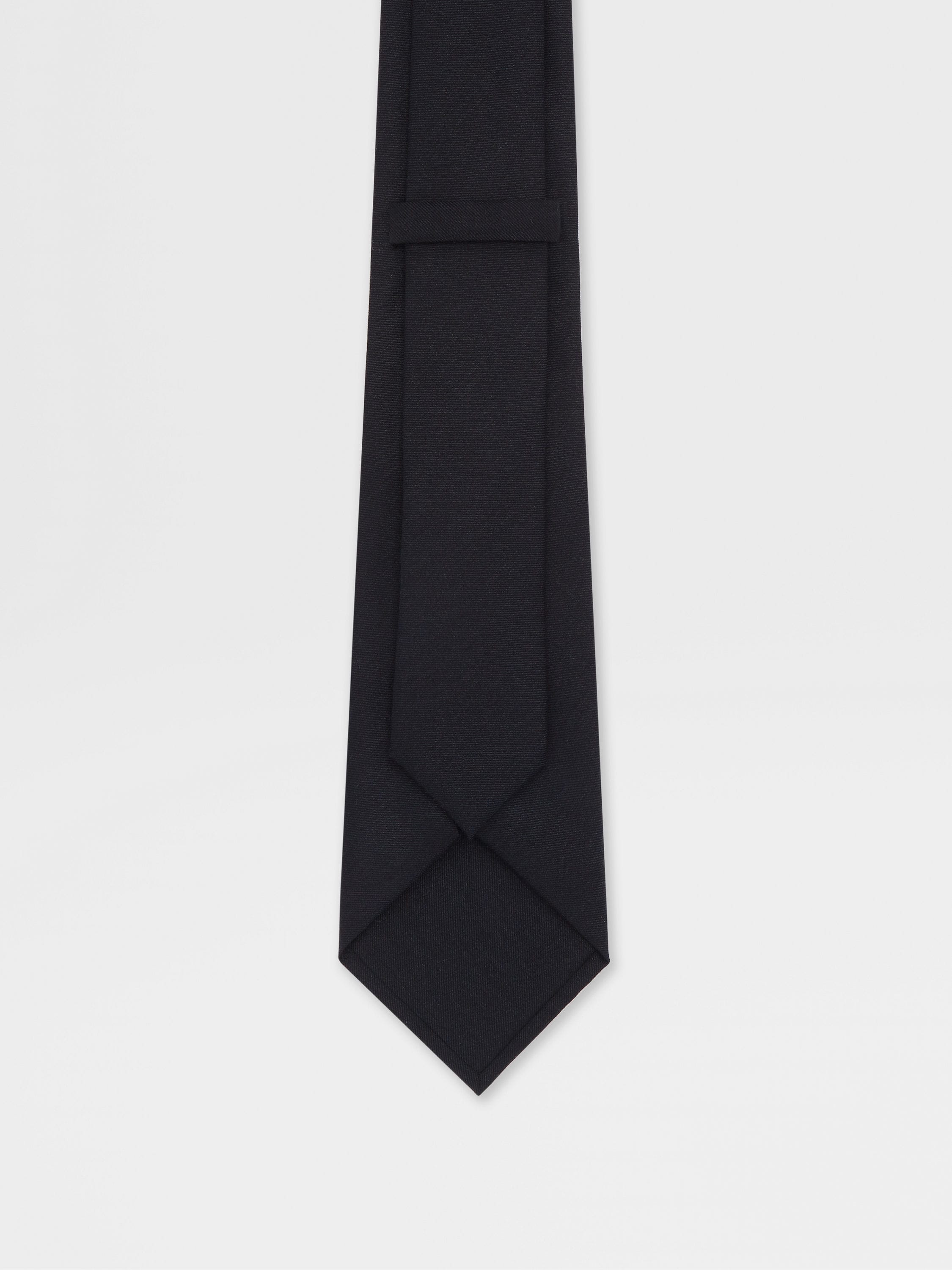 Black Silk Tie Product detail photo #2
