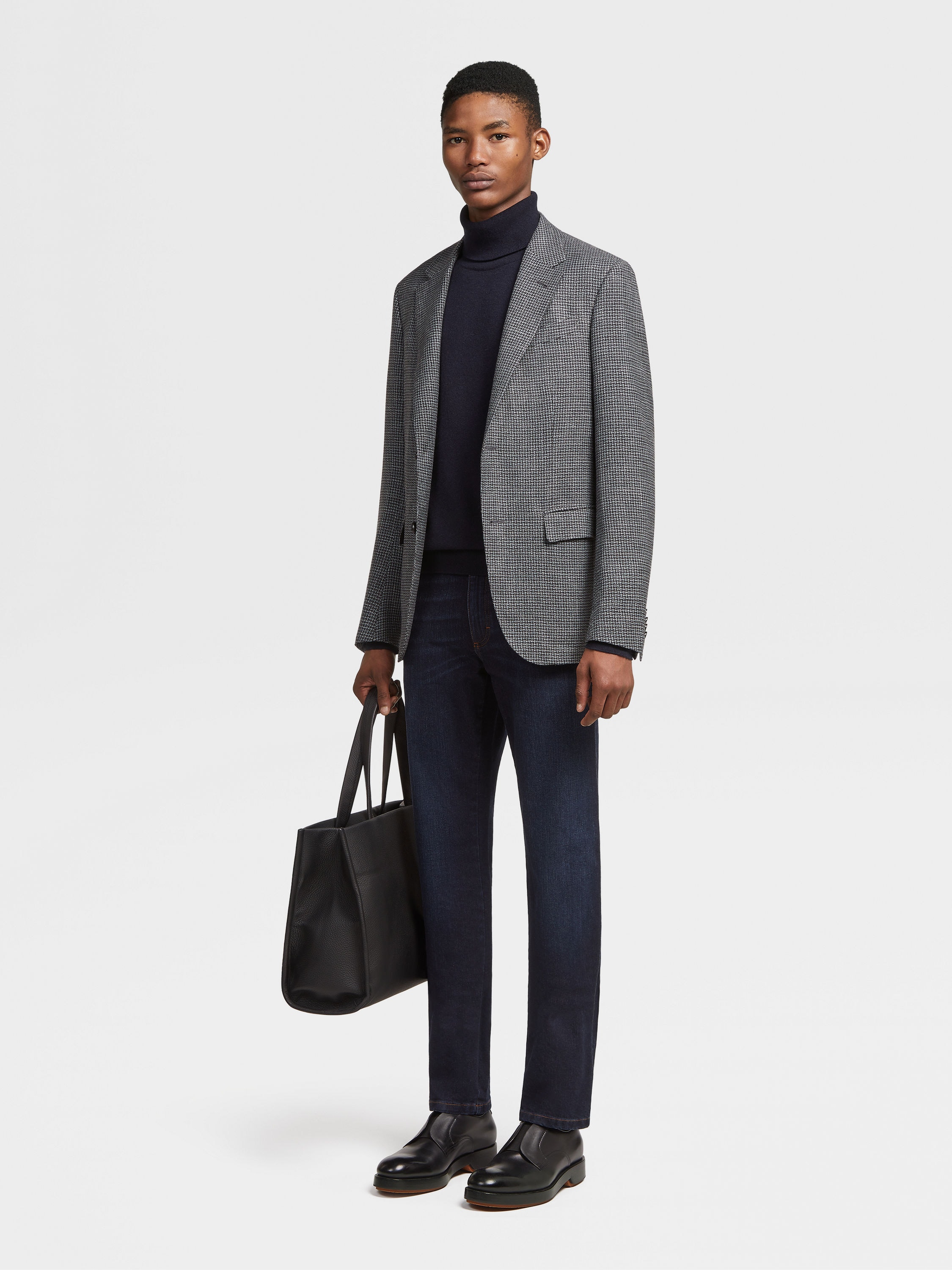 Dark Blue Stone-washed Cotton Roccia Jeans Product detail photo #5