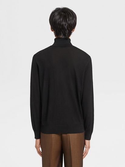 ブラック Cashsetaタートルネック SS25 22504672 | Zegna JP ブラック Cashsetaタートルネック SS25 22504672 | Zegna JP