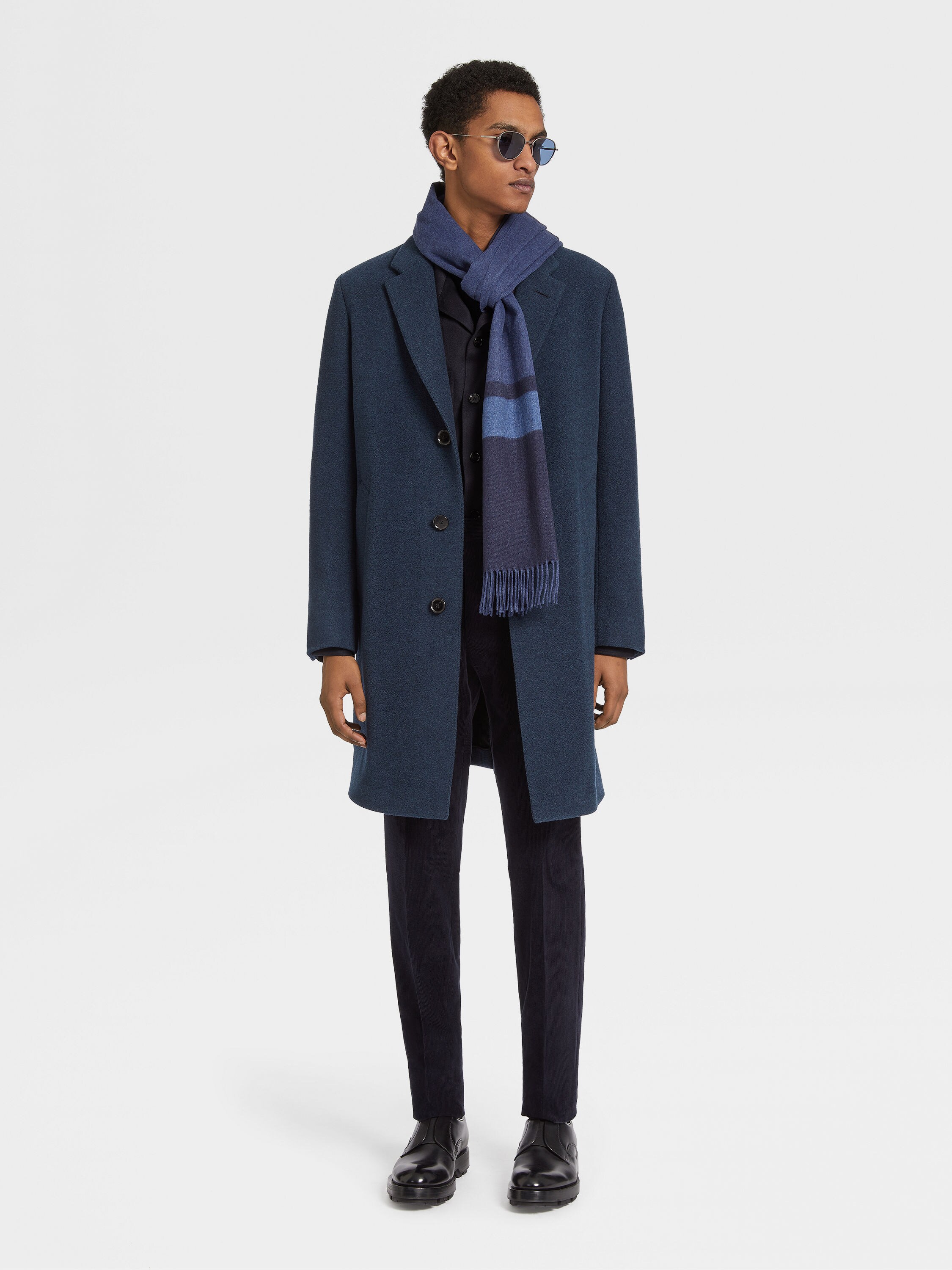 Suéter de Cuello Redondo en Oasi Cashmere Azul Marino Mixto Foto #4 de detalle del producto