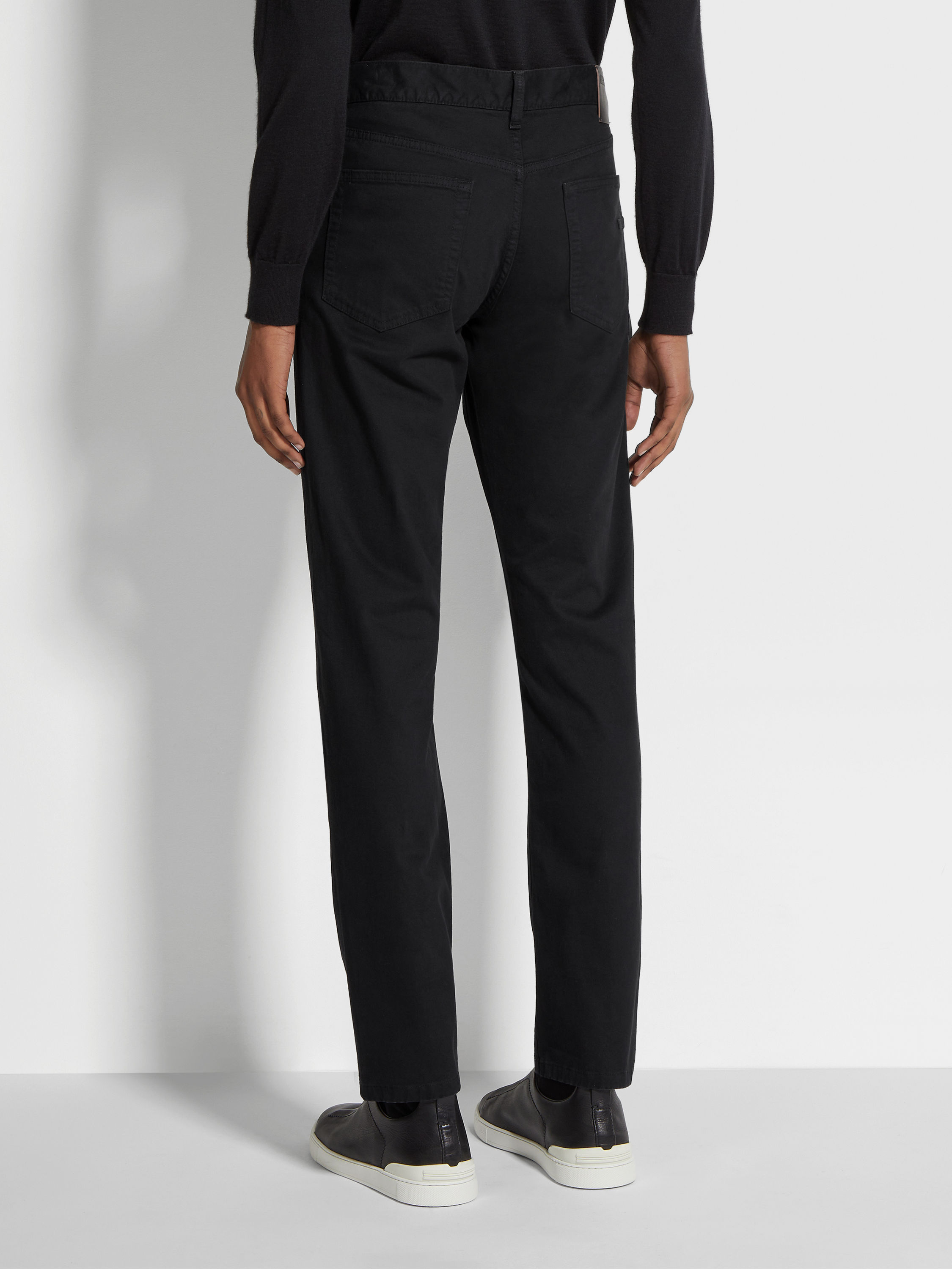 Jeans Roccia in Cotone Elasticizzato Neri Foto #4 di dettaglio del prodotto