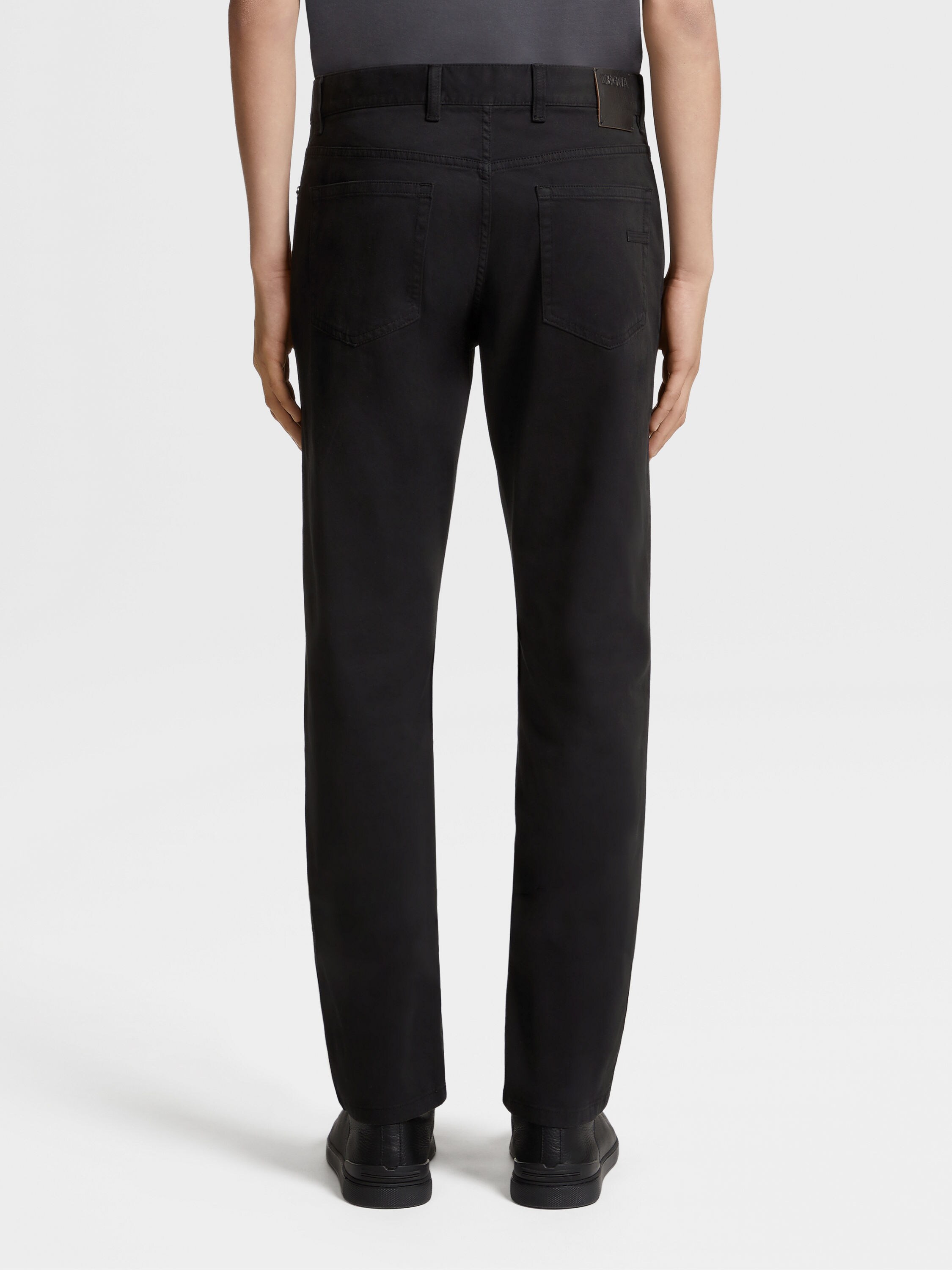 Vaqueros Roccia de Algodón Elástico Negro Foto #2 de detalle del producto