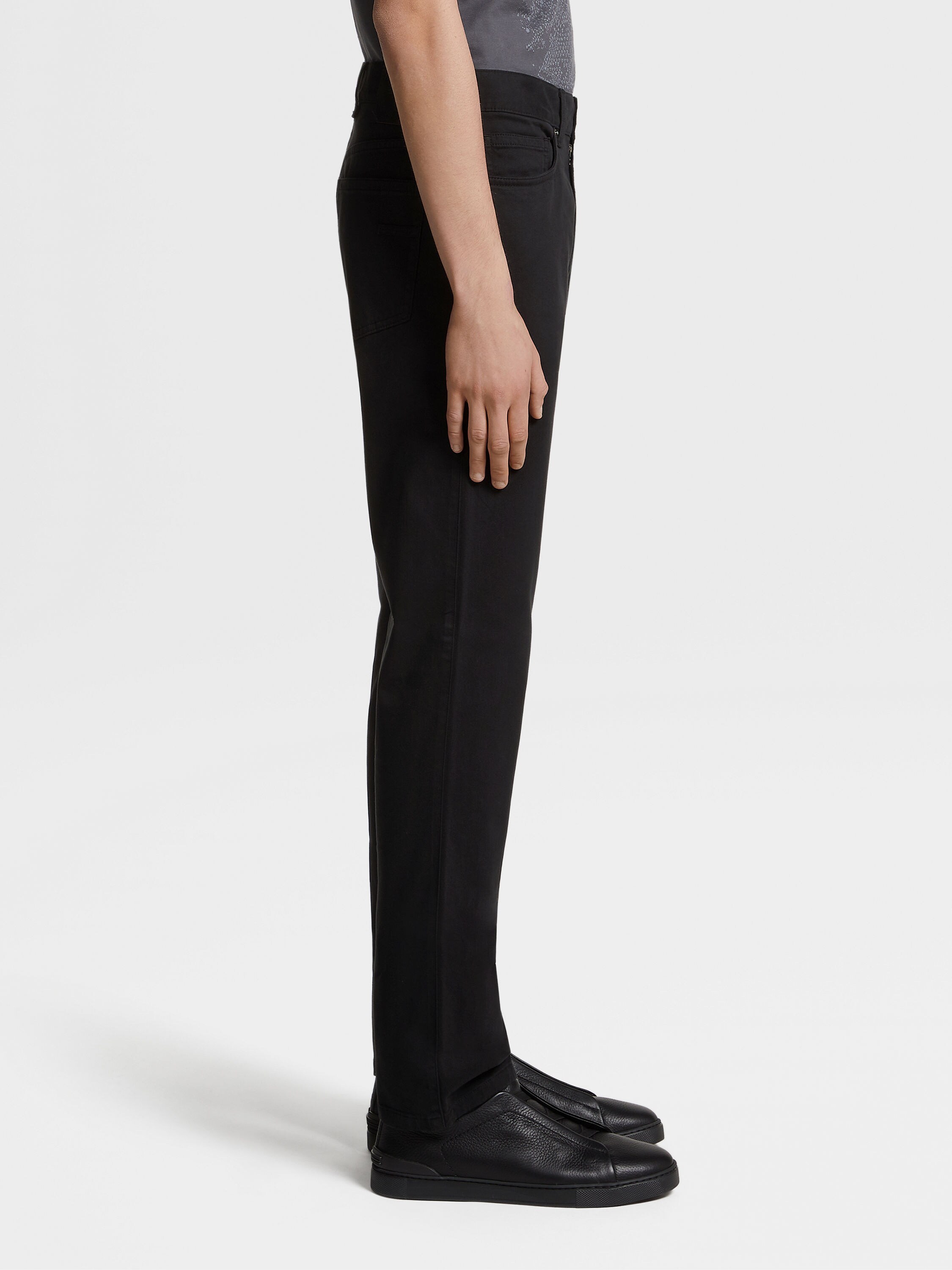 Vaqueros Roccia de Algodón Elástico Negro Foto #3 de detalle del producto