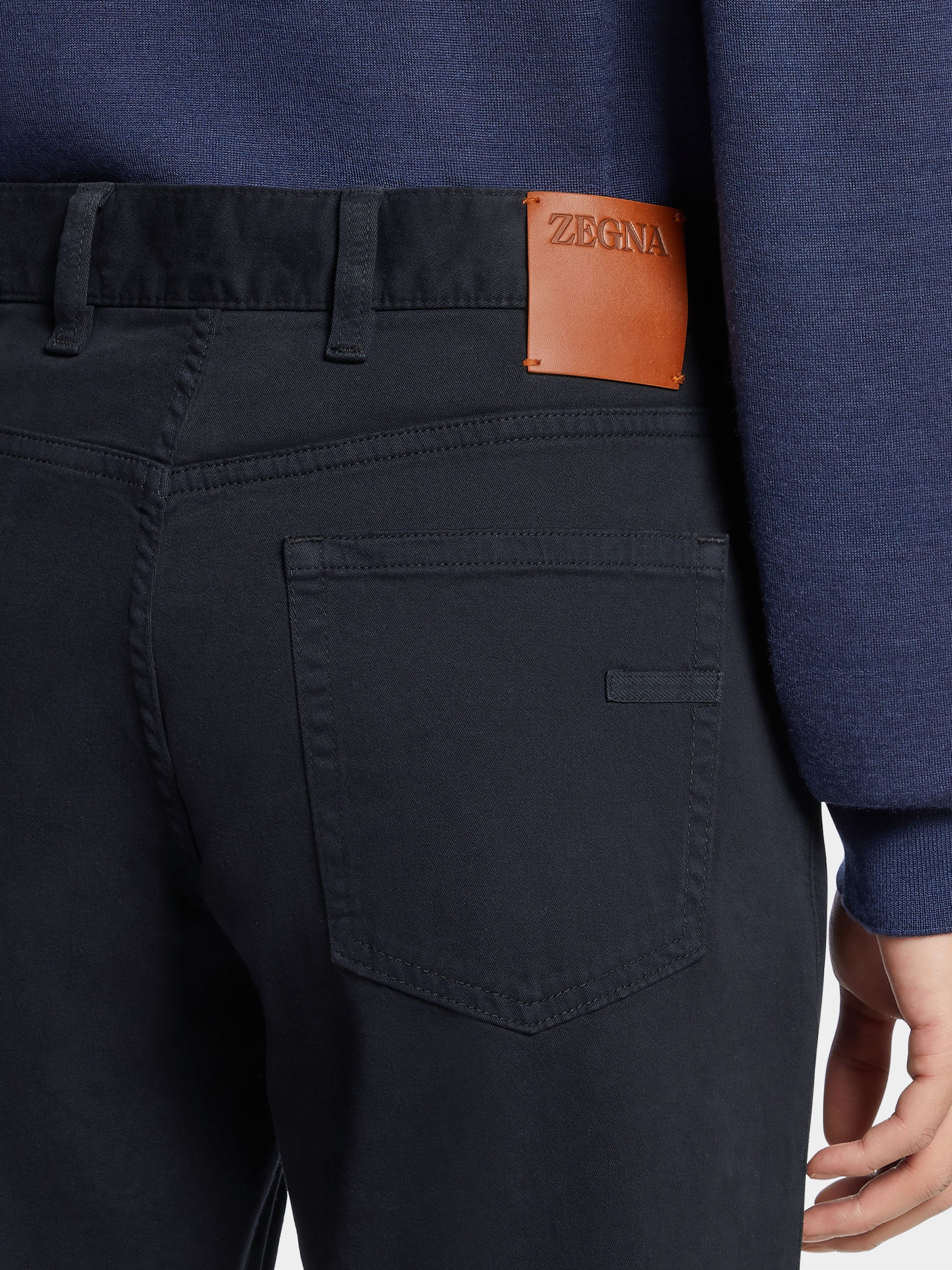 Vaqueros Roccia de Algodón Elástico Azul Marino Foto #4 de detalle del producto