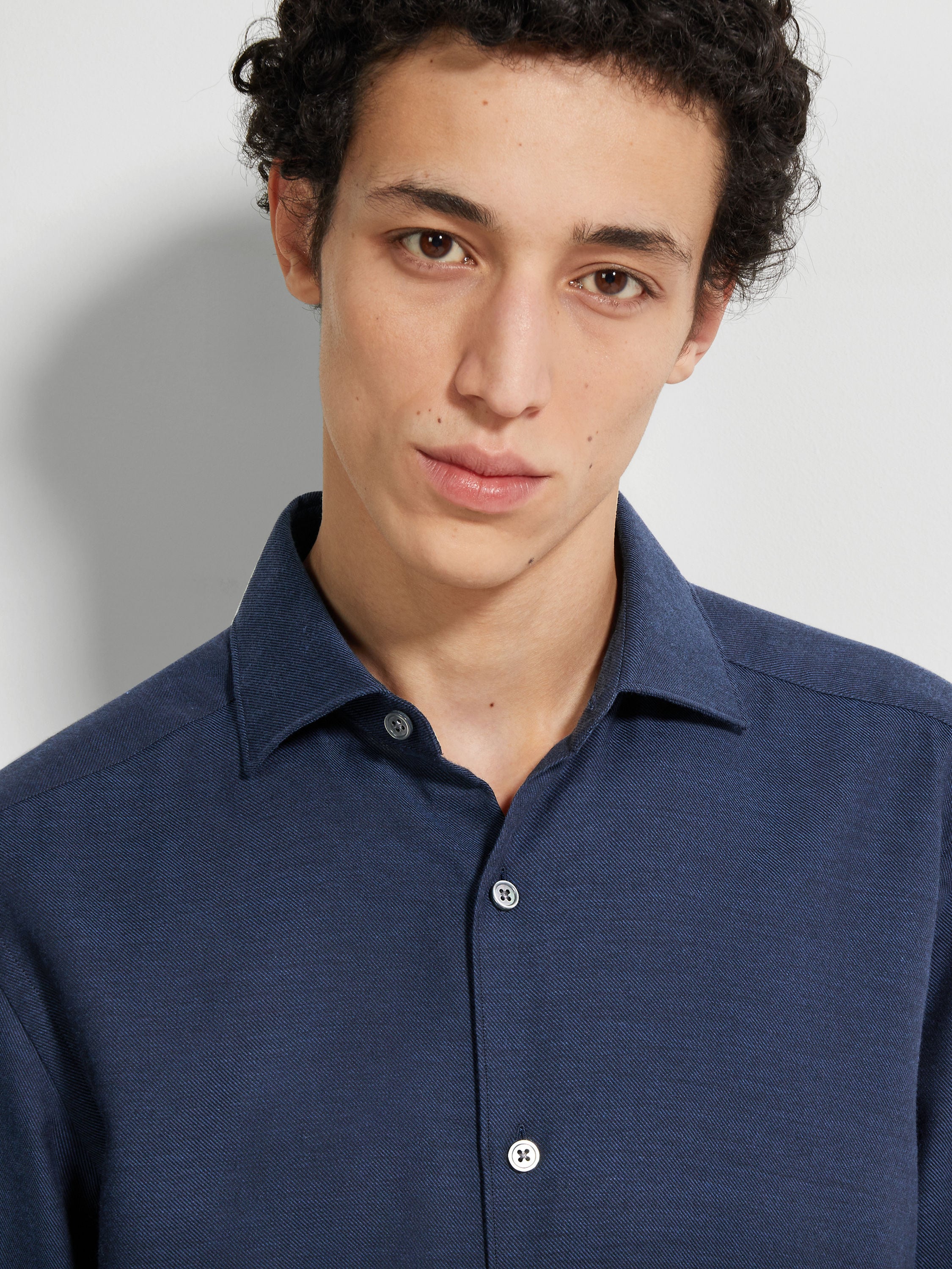 Camisa em Tecido Cashco Foto #2 de detalhe do produto