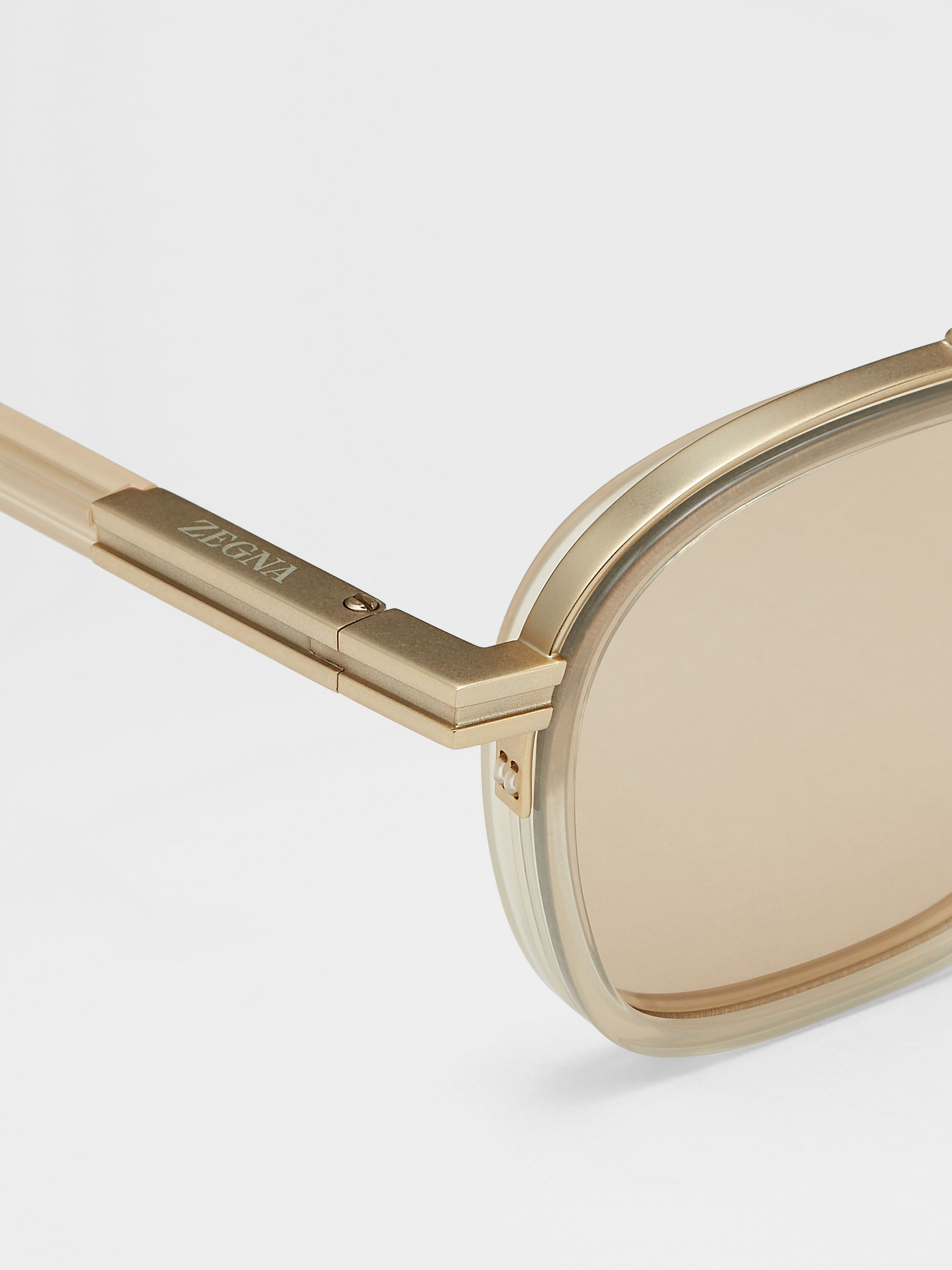 Occhiali da Sole Orizzonte I in Acetato e Metallo Grigio Scuro Trasparente Foto #1 di dettaglio del prodotto