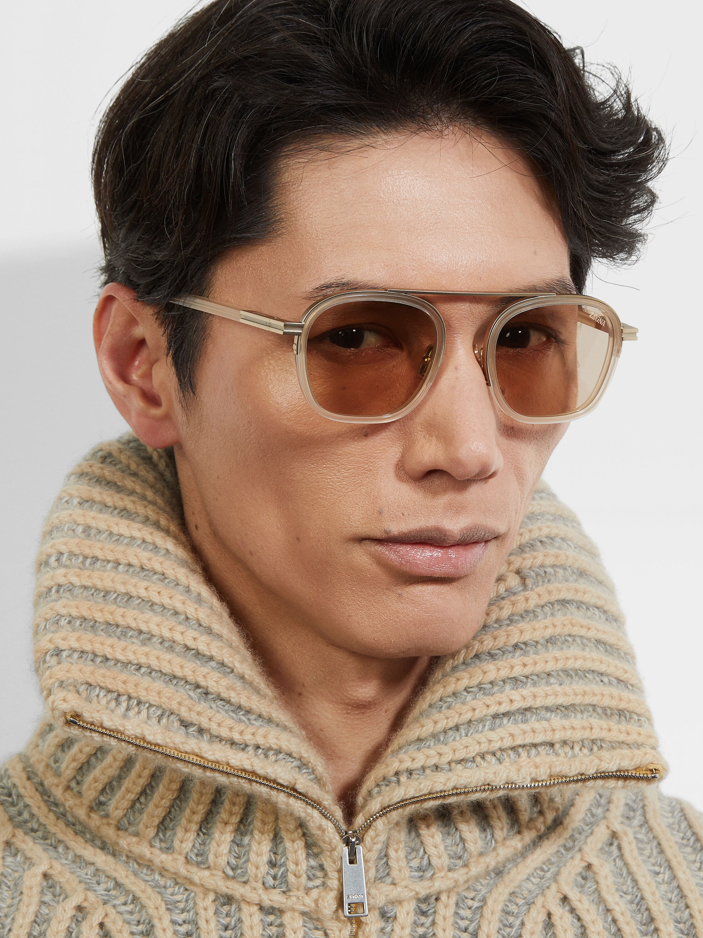 Occhiali da Sole Orizzonte I in Acetato e Metallo Grigio Scuro Trasparente Foto #3 di dettaglio del prodotto