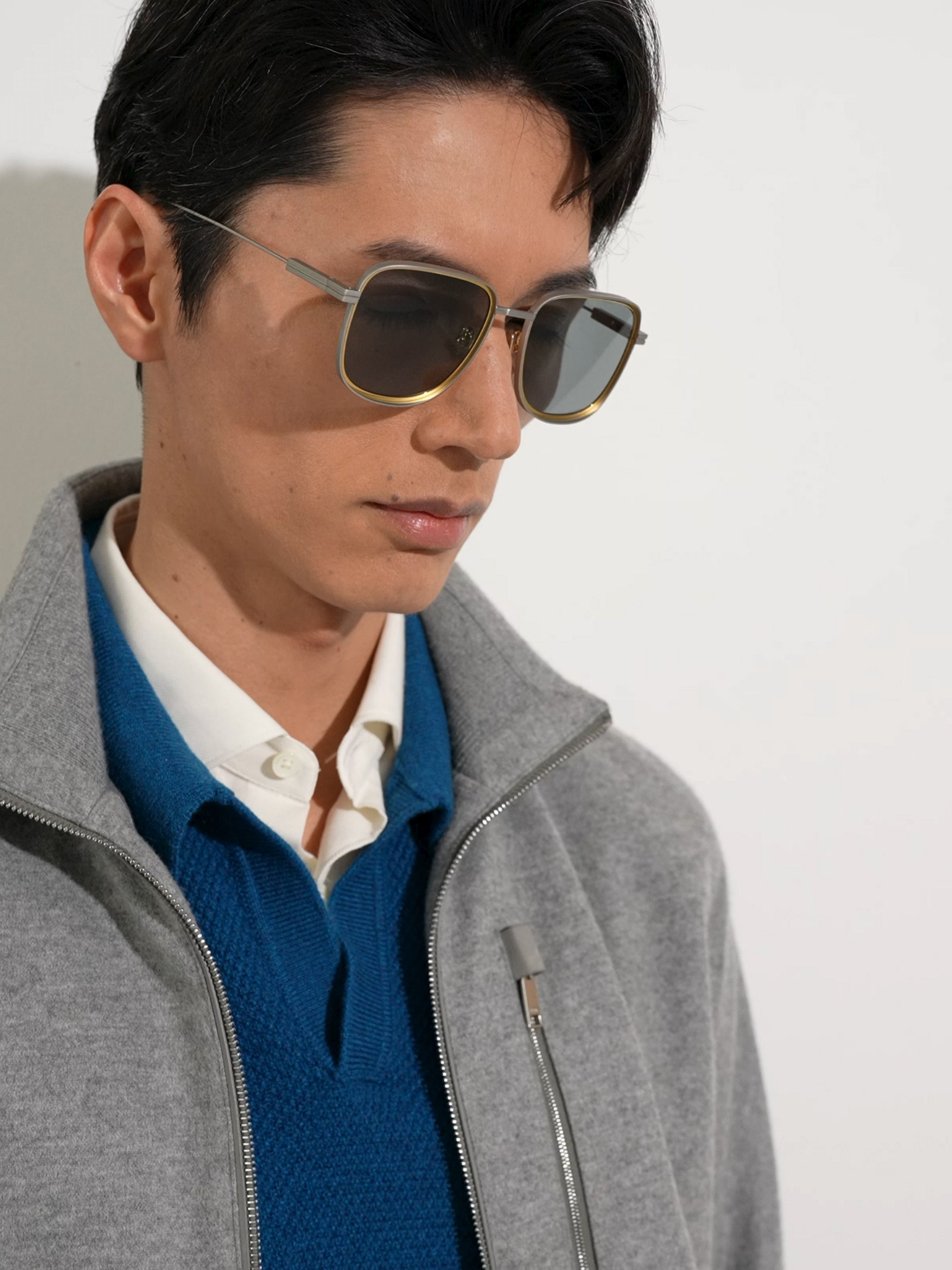 缎光钯金色金属太阳镜