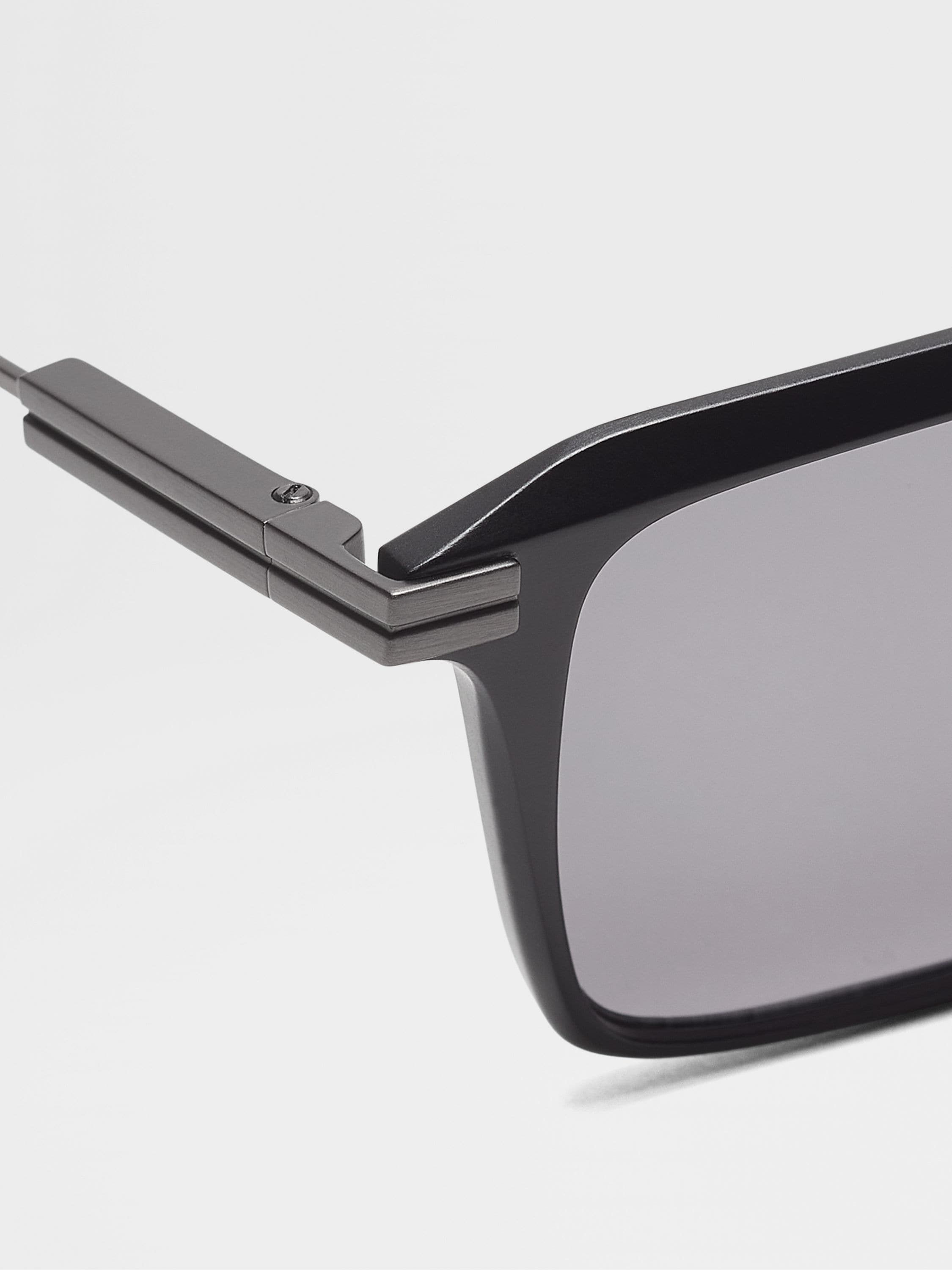 Dark Grey Aluminum and Metal Sunglasses Product detail photo #1
