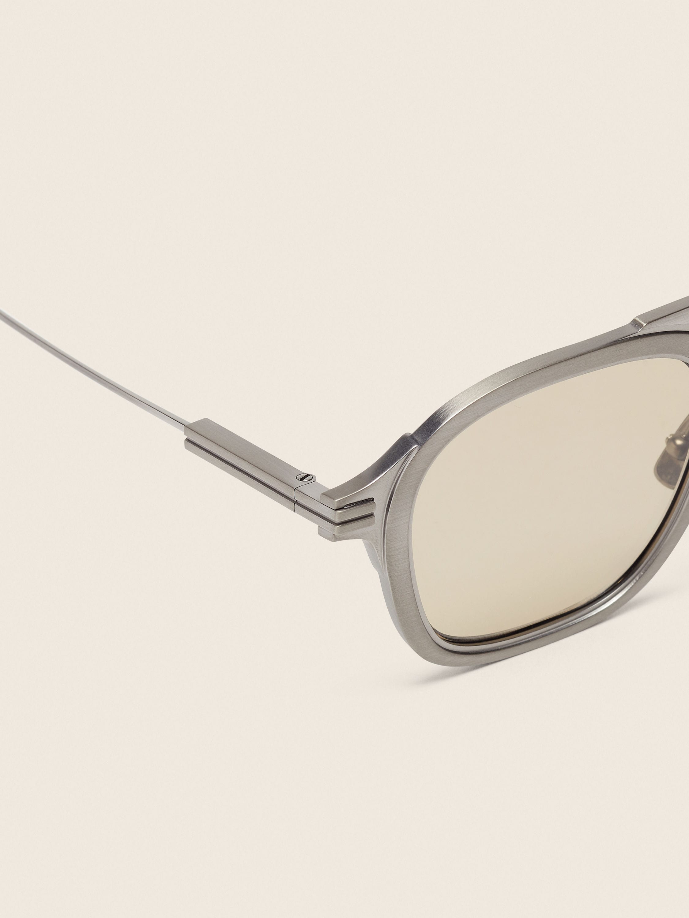 Light Bronze Orizzonte I Titanium Sunglasses Product detail photo #1