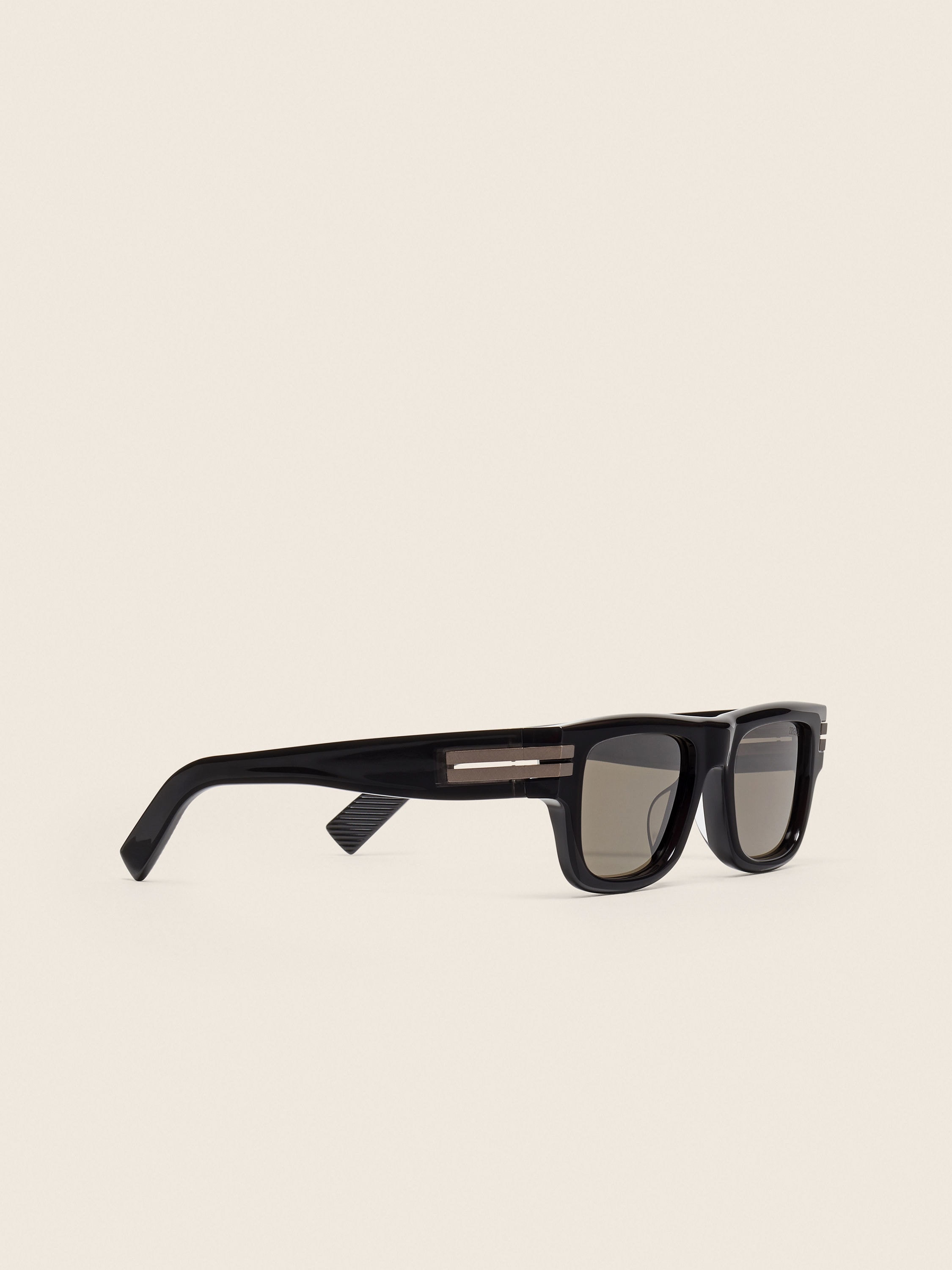 Transparent Dark Grey and Black Acetate Sunglasses Product detail photo #2
