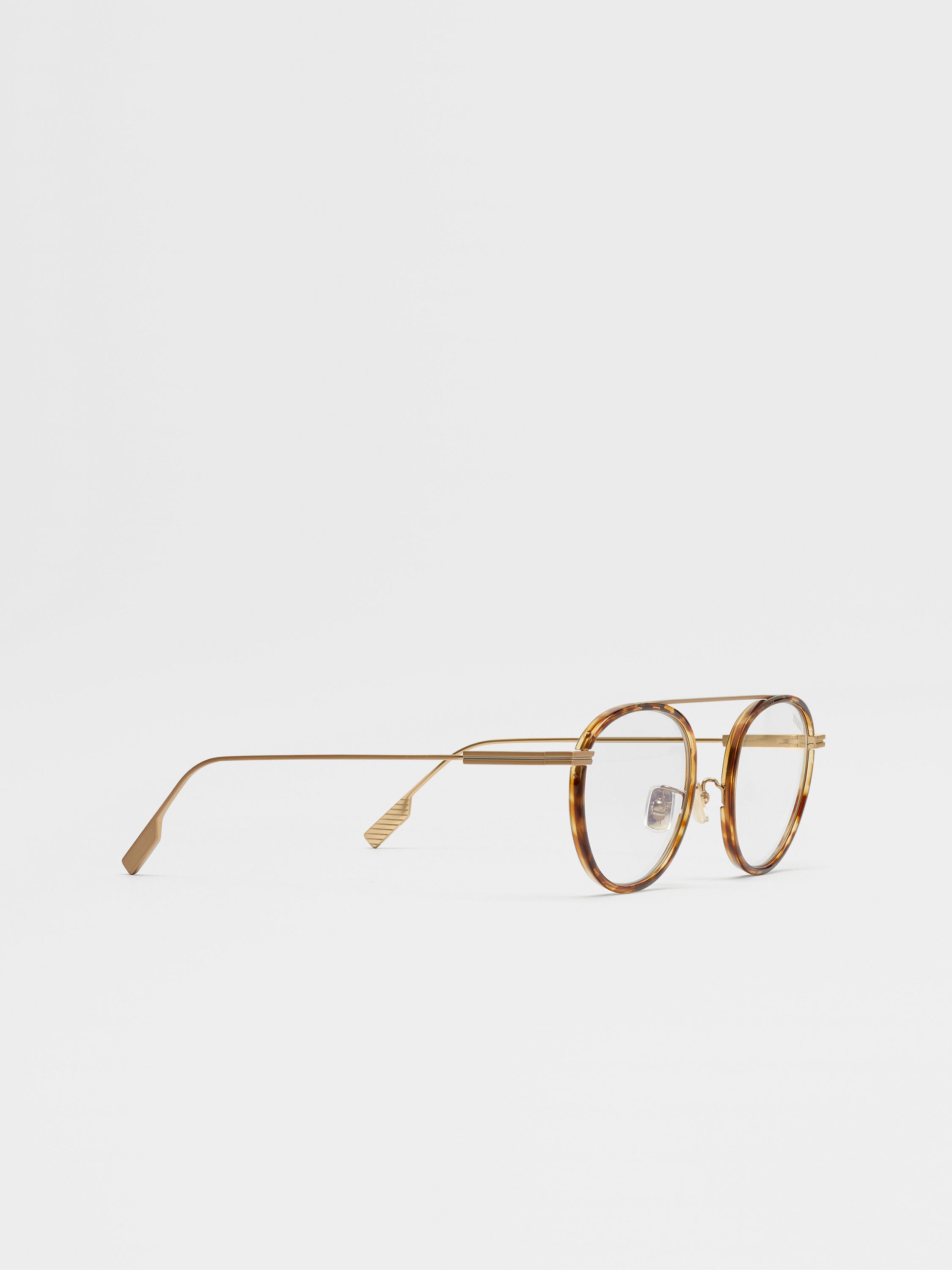 Brille aus Titan in Braun Detailfoto #2 des Produkts