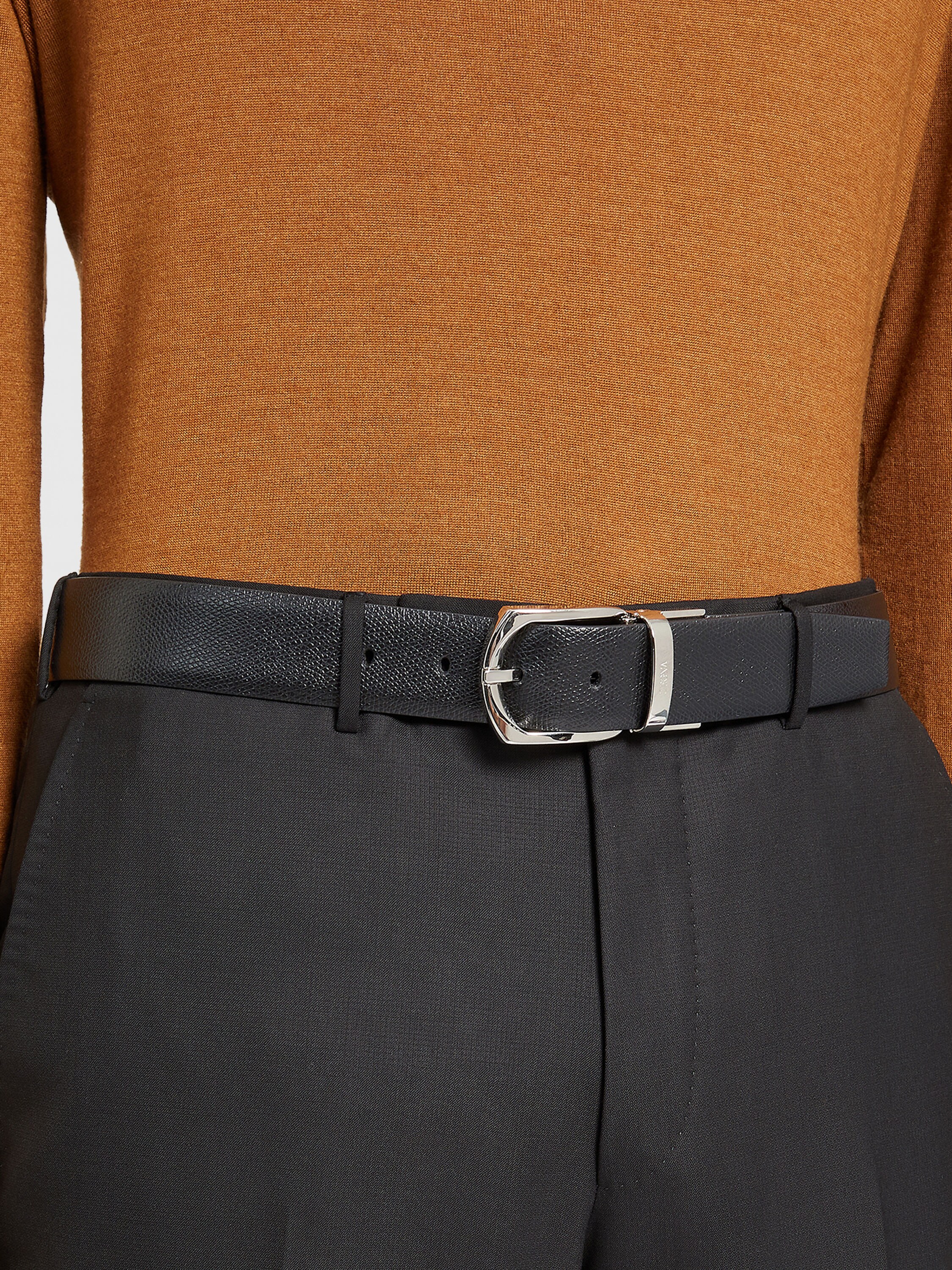 Black Reversible Leather Belt Product detail photo #2