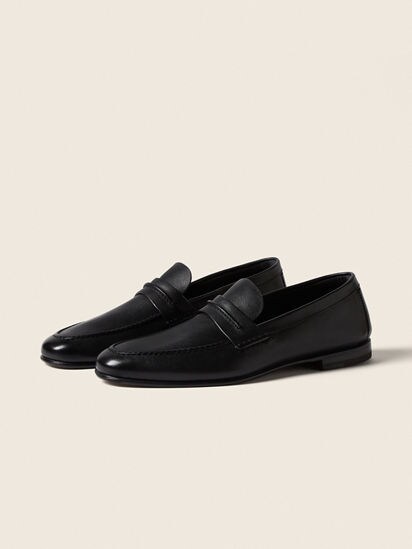 ブラック ナチュラルグレインレザー Mocassinローファー SS26 37625549