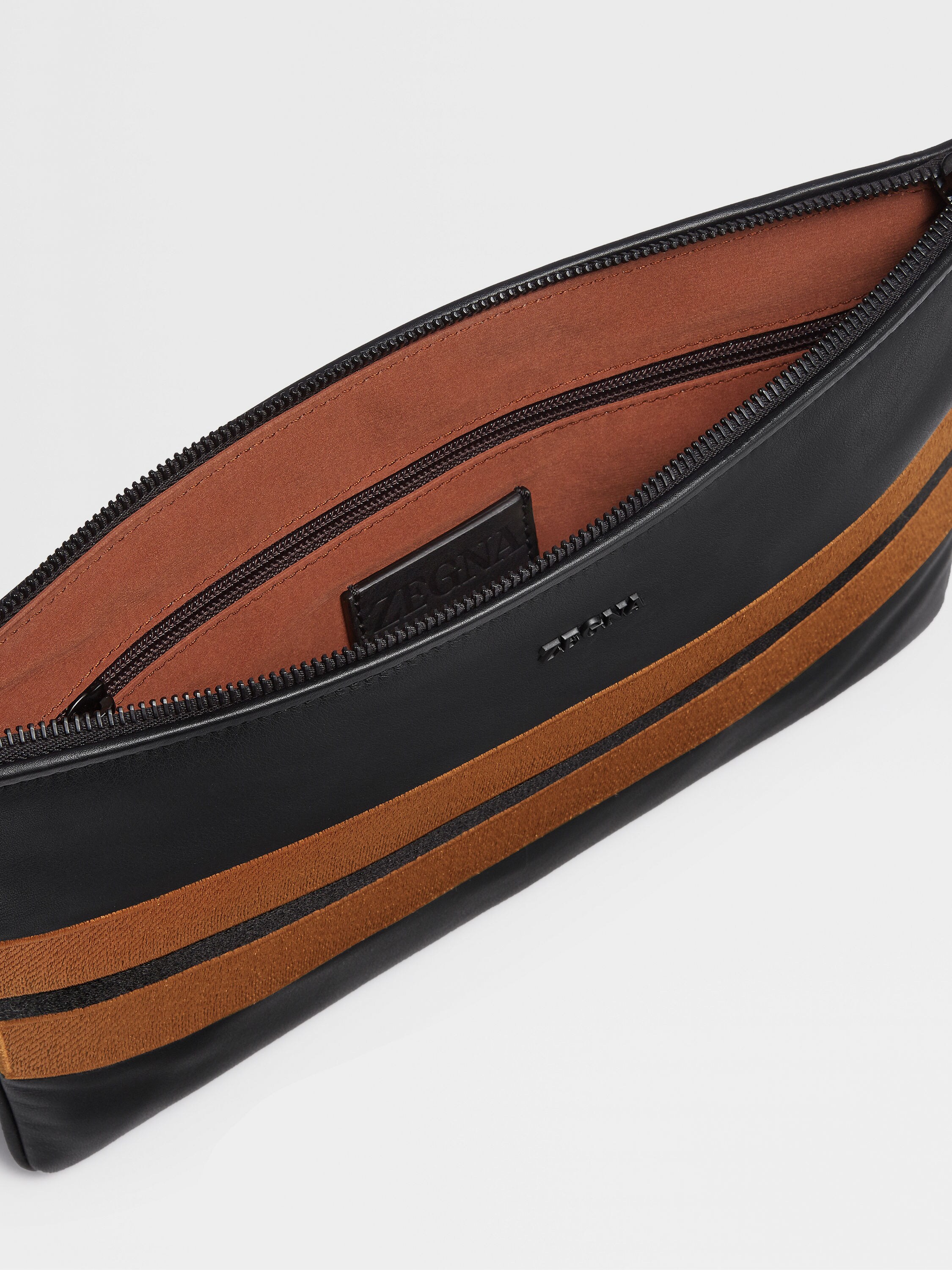 Black Leather Pouch Product detail photo #3