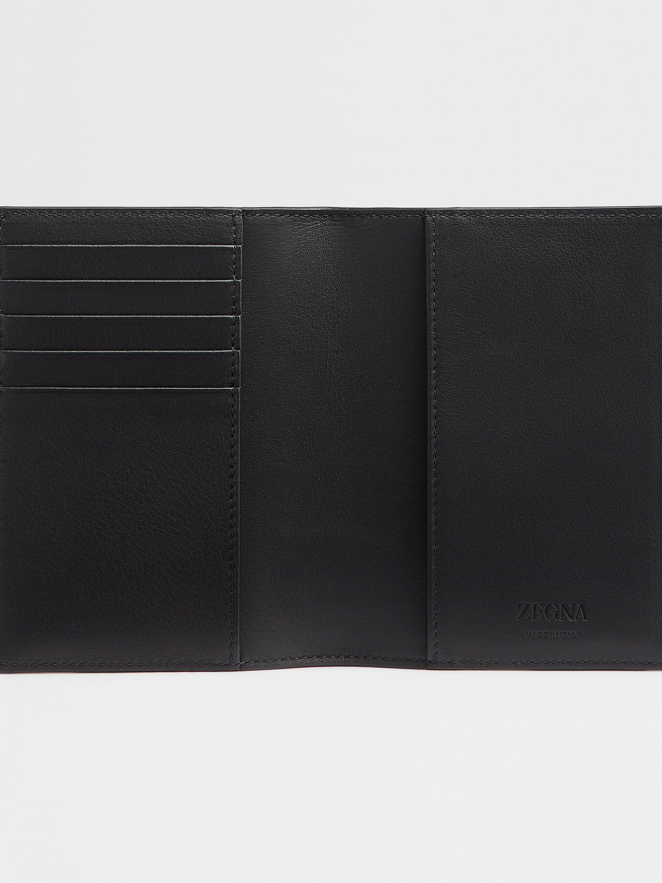 Black Leather Passport Case Product detail photo #1