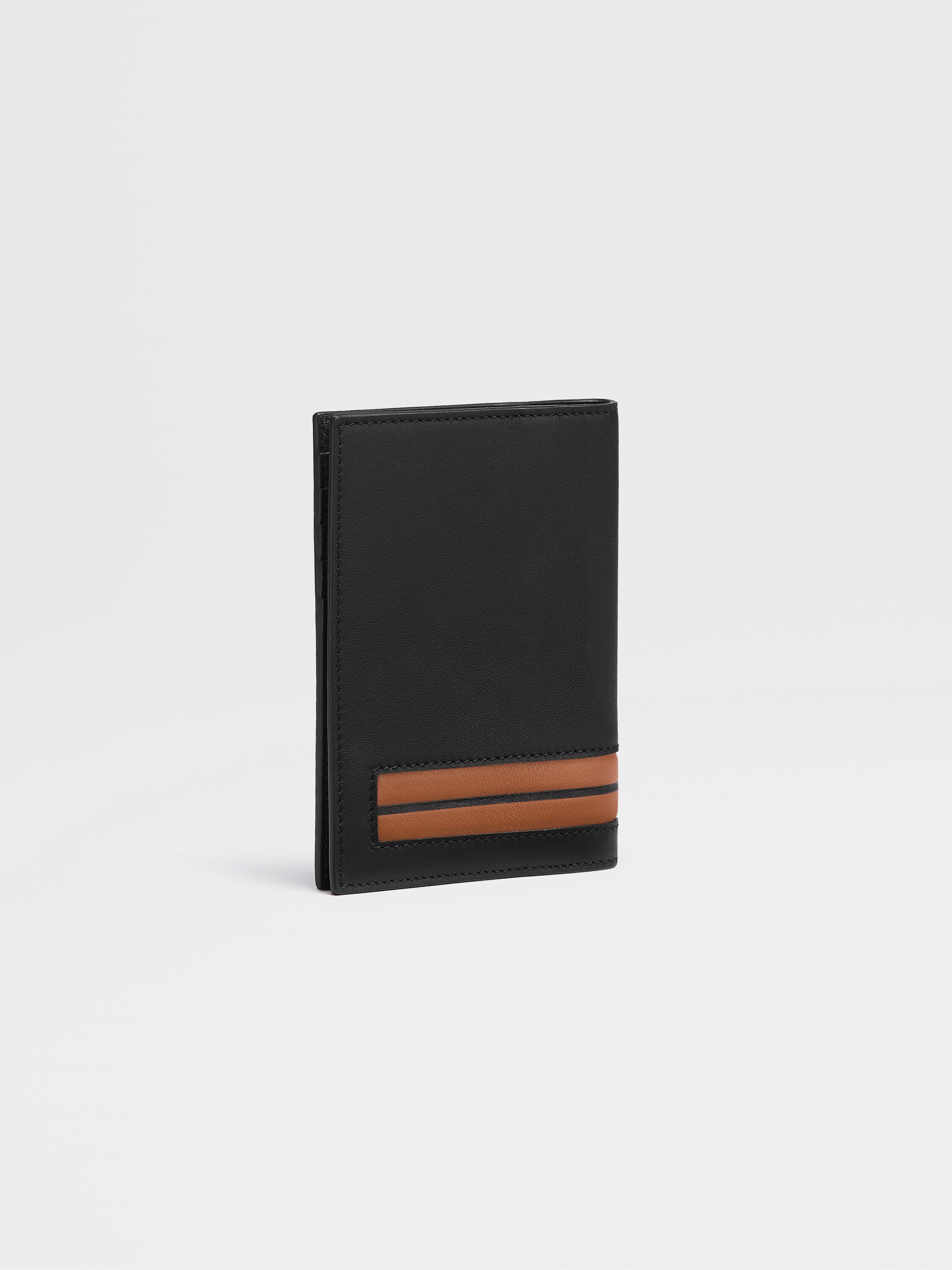 Black Leather Passport Case Product detail photo #2