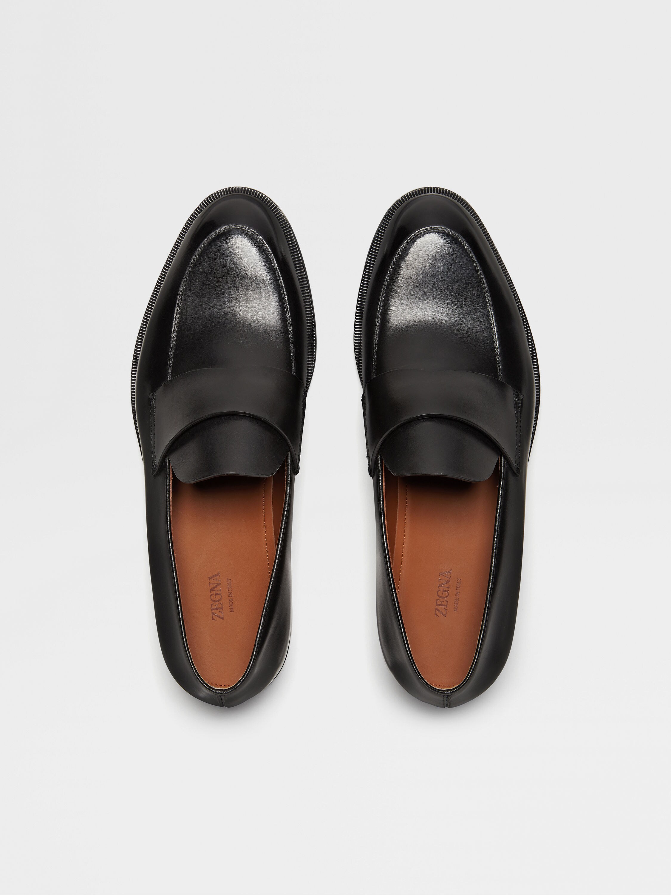 Loafer aus Leder in Schwarz Detailfoto #4 des Produkts