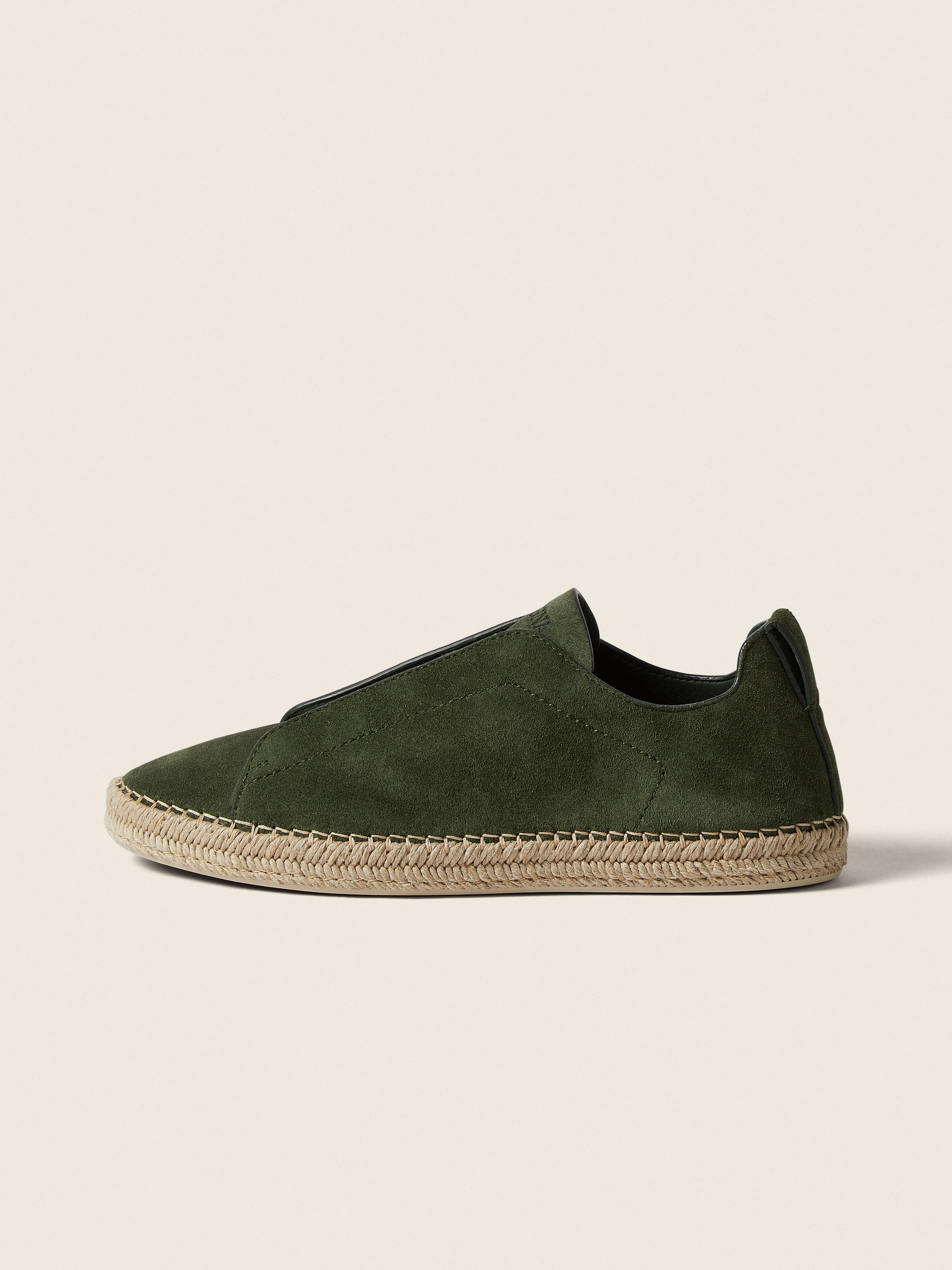 Triple Stitch™ Espadrilles aus Wildleder in Tannengrün Detailfoto #3 des Produkts