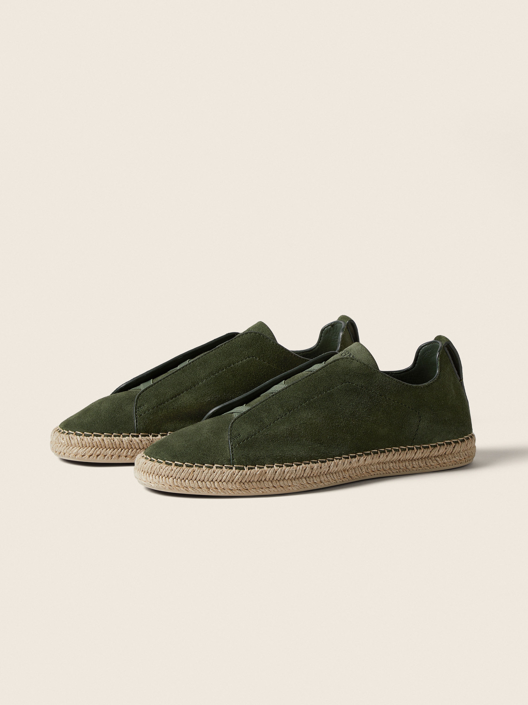 Triple Stitch™ Espadrilles aus Wildleder in Tannengrün Hauptproduktfoto