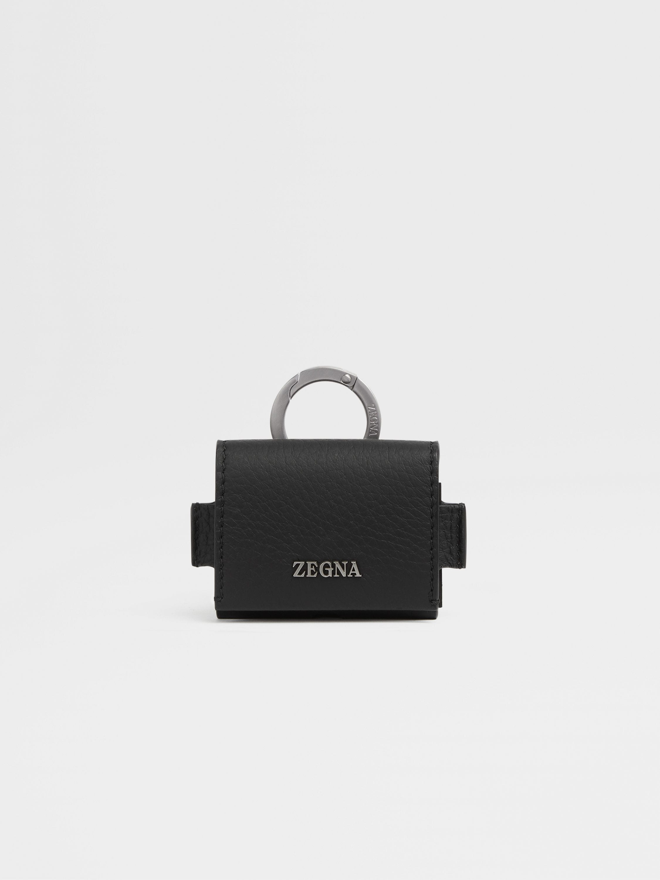 ブラック ディアスキンAirPods Pro ケース FW24 22982932 | Zegna JP ブラック ディアスキンAirPods Pro ケース FW24 22982932 | Zegna JP