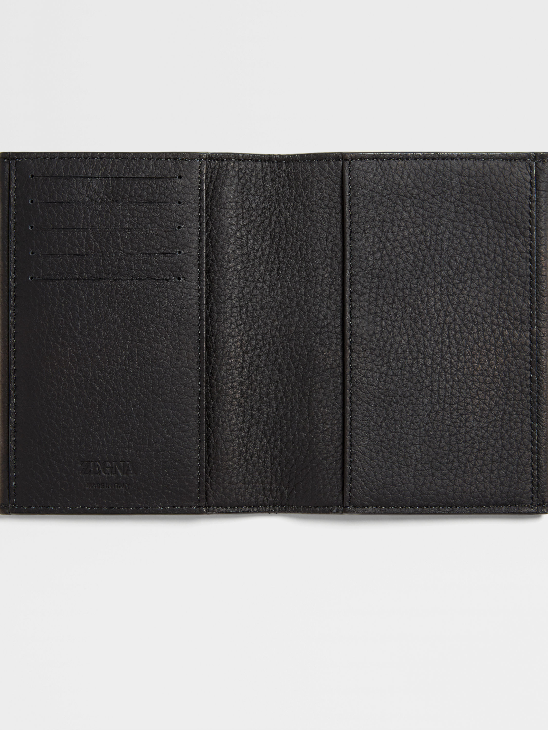Black Deerskin Passport Case Product detail photo #1