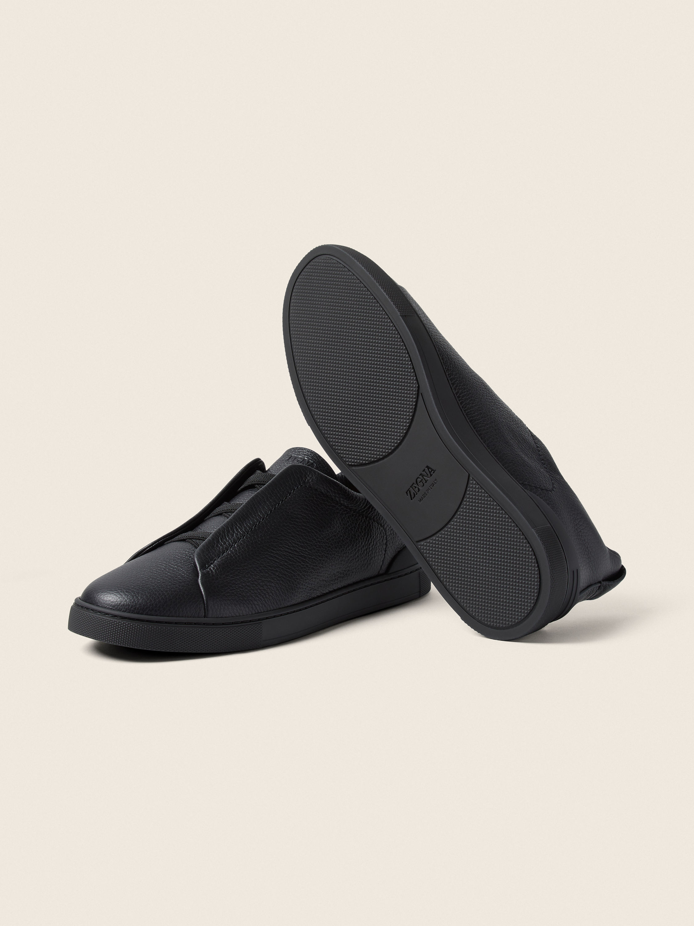 Triple Stitch™ Sneaker aus Leder in Schwarz Detailfoto #4 des Produkts