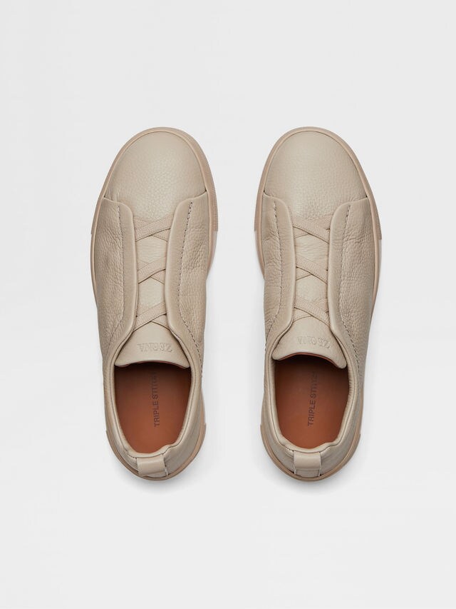 Sneaker Triple Stitch™ in Pelle di Cervo Beige Foto #3 di dettaglio del prodotto