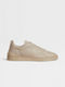 Sneaker Triple Stitch™ in Pelle di Cervo Beige Foto #4 di dettaglio del prodotto