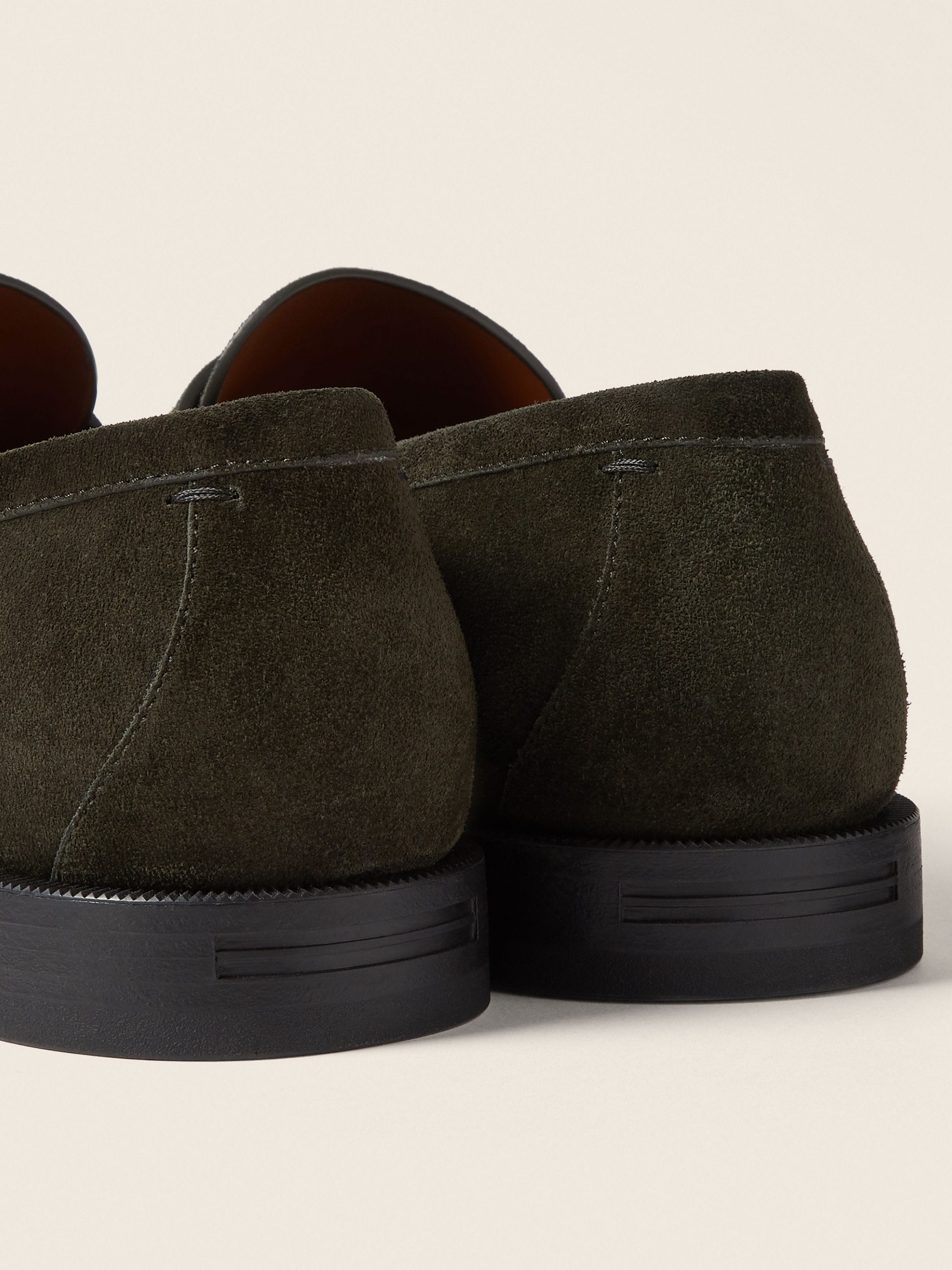 ダークオリーブグリーンスエード Mocassin Corsoローファー 製品詳細写真 #1