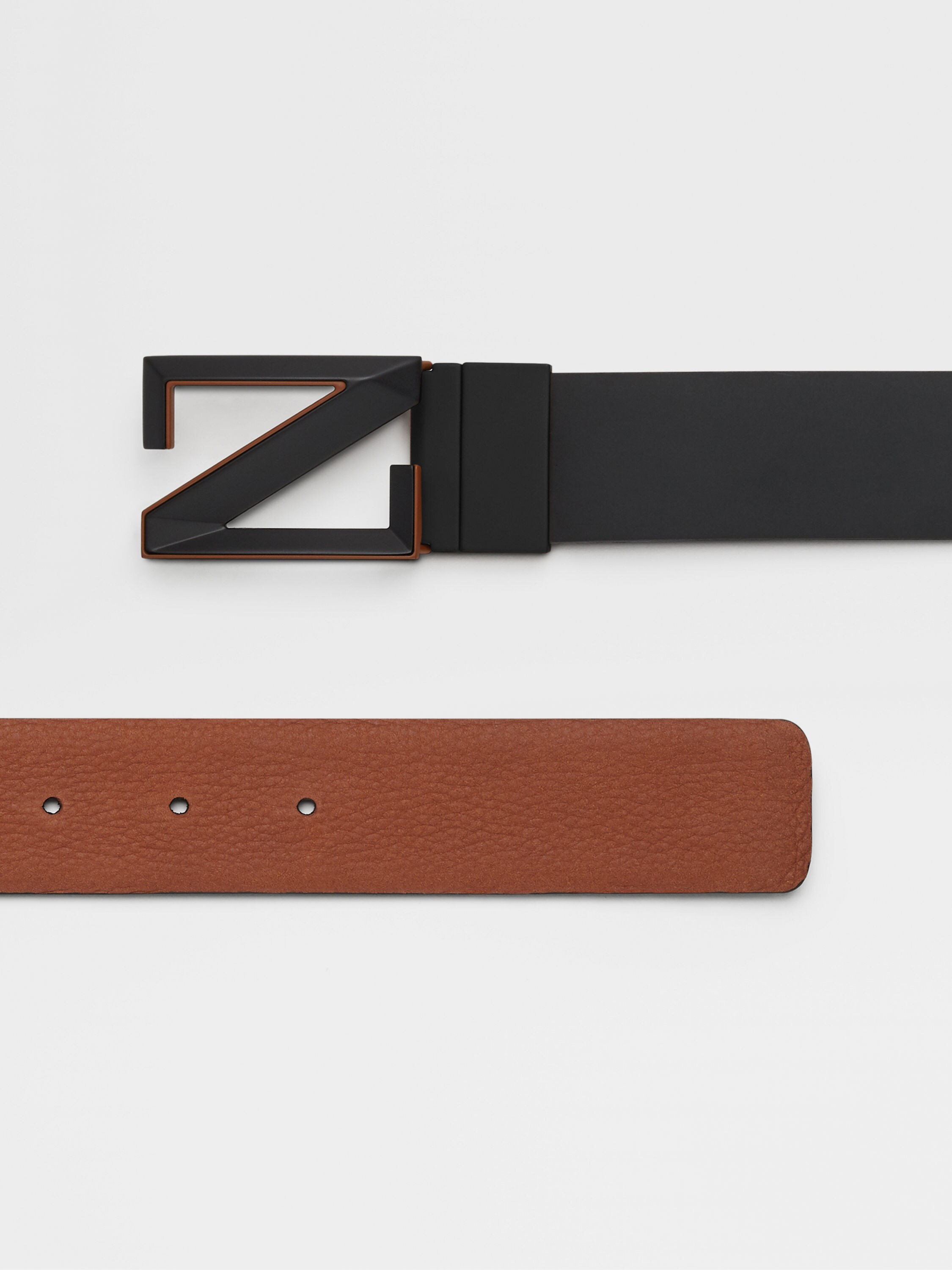 Black and Foliage Reversible Leather Belt Product detail photo #1