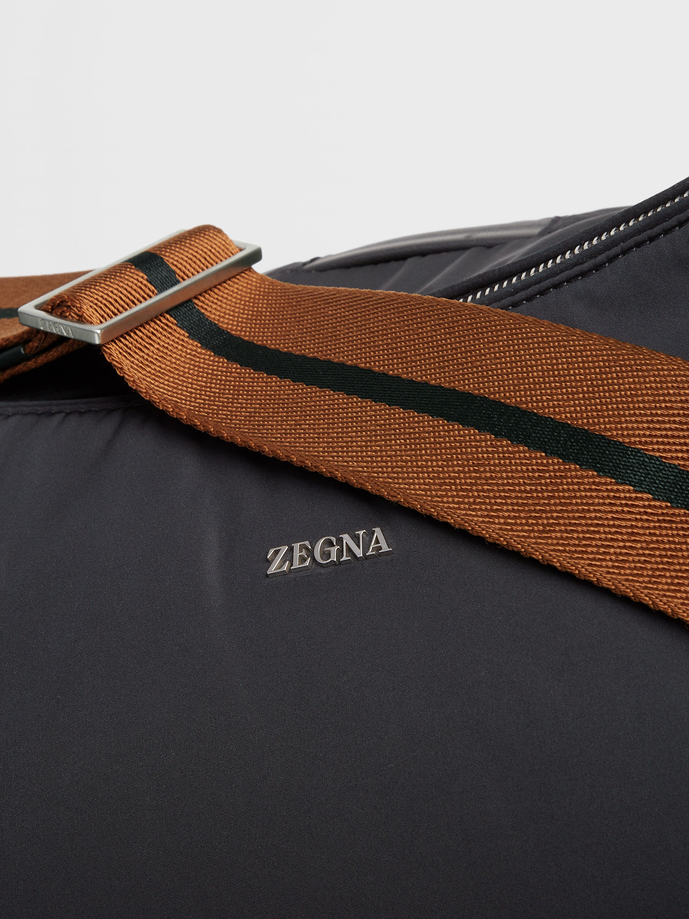 Black Nylon Holdall Product detail photo #4